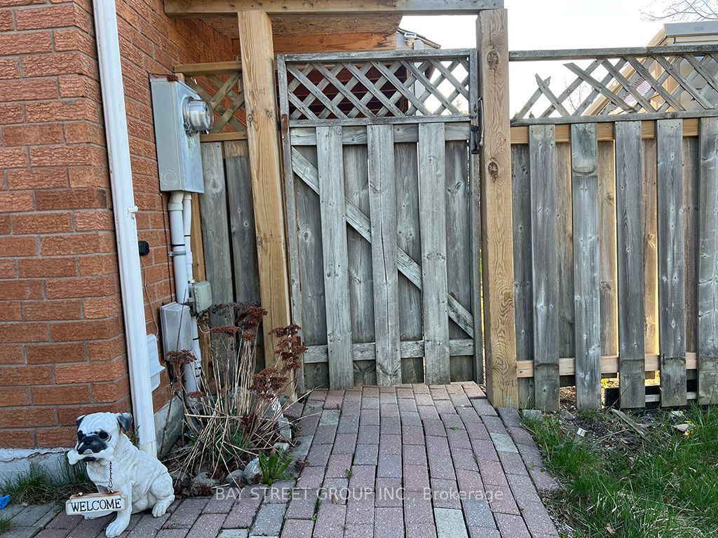 Bsmt 50 Coppard Ave, Markham 2