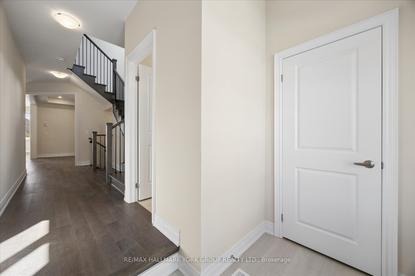 278 Walter English Drive, East Gwillimbury 5