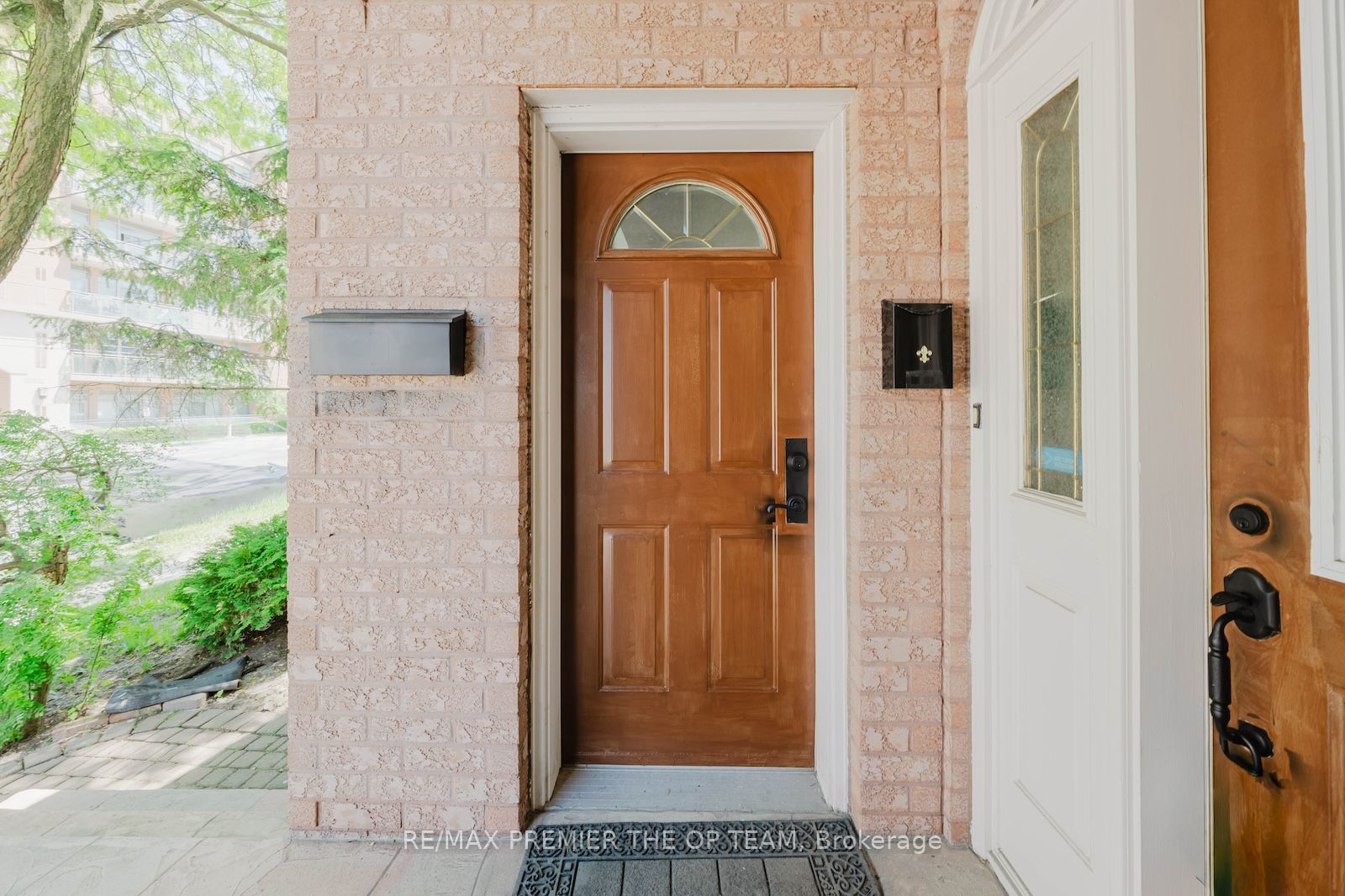 Unit Basement - 7930 Kipling Avenue, Vaughan 2