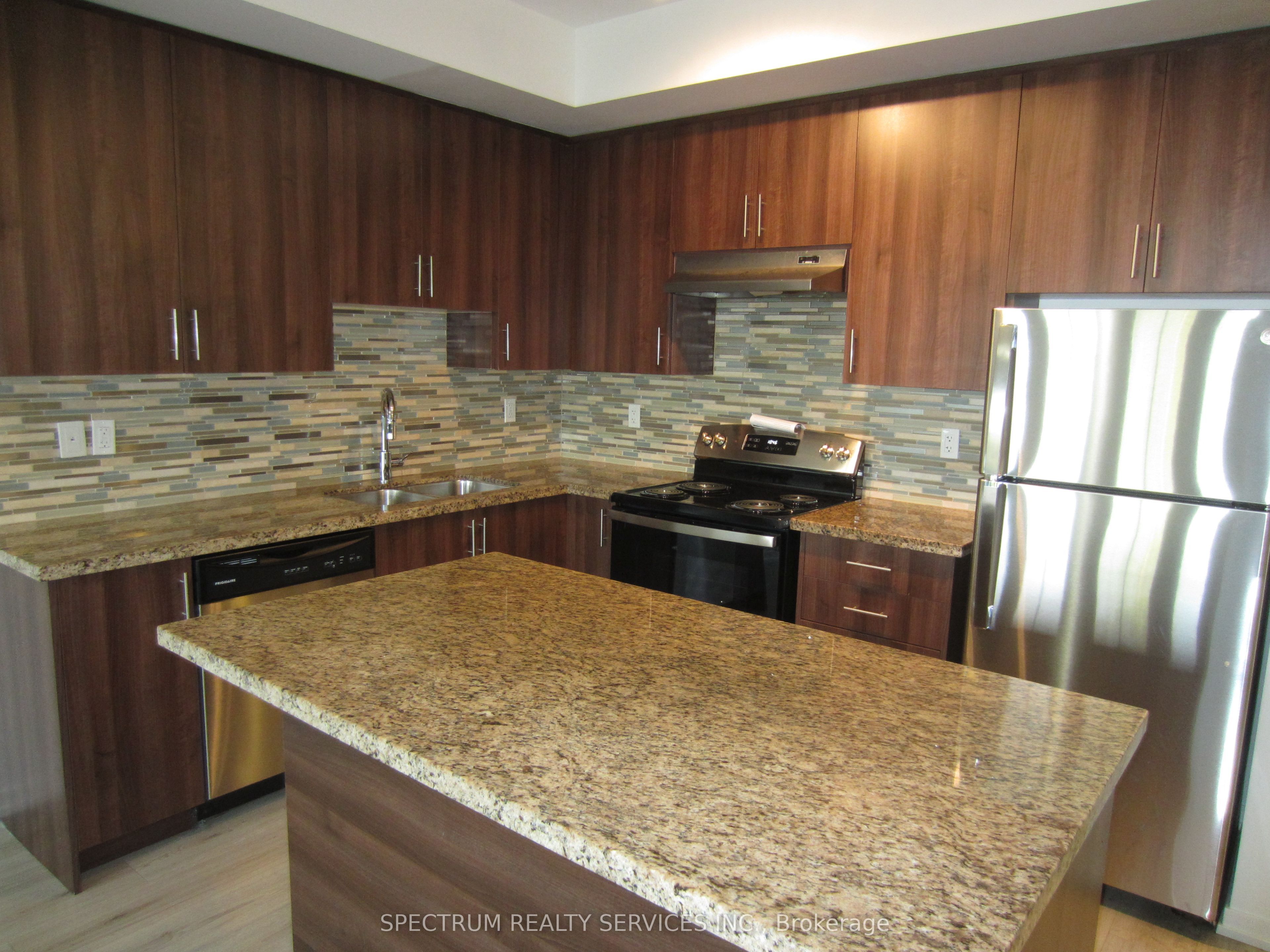 Unit C-31 - 26 Bruce Street, Vaughan 3