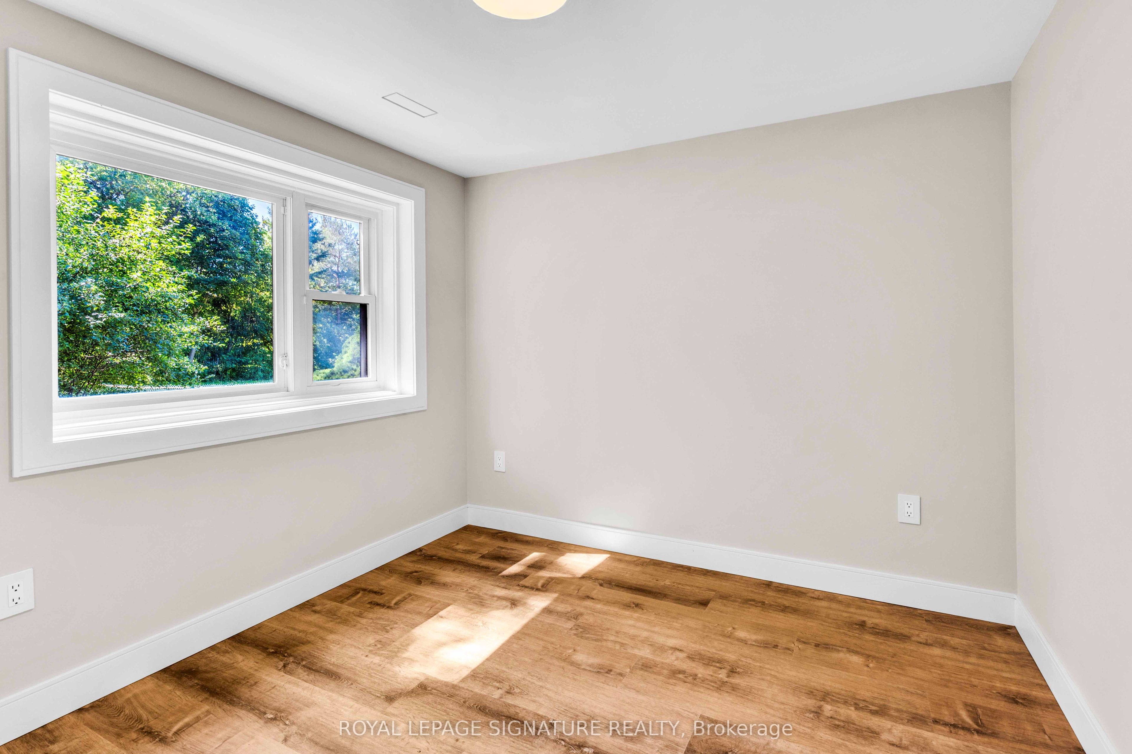 Unit Unit B - 986 Srigley Street, Newmarket 5