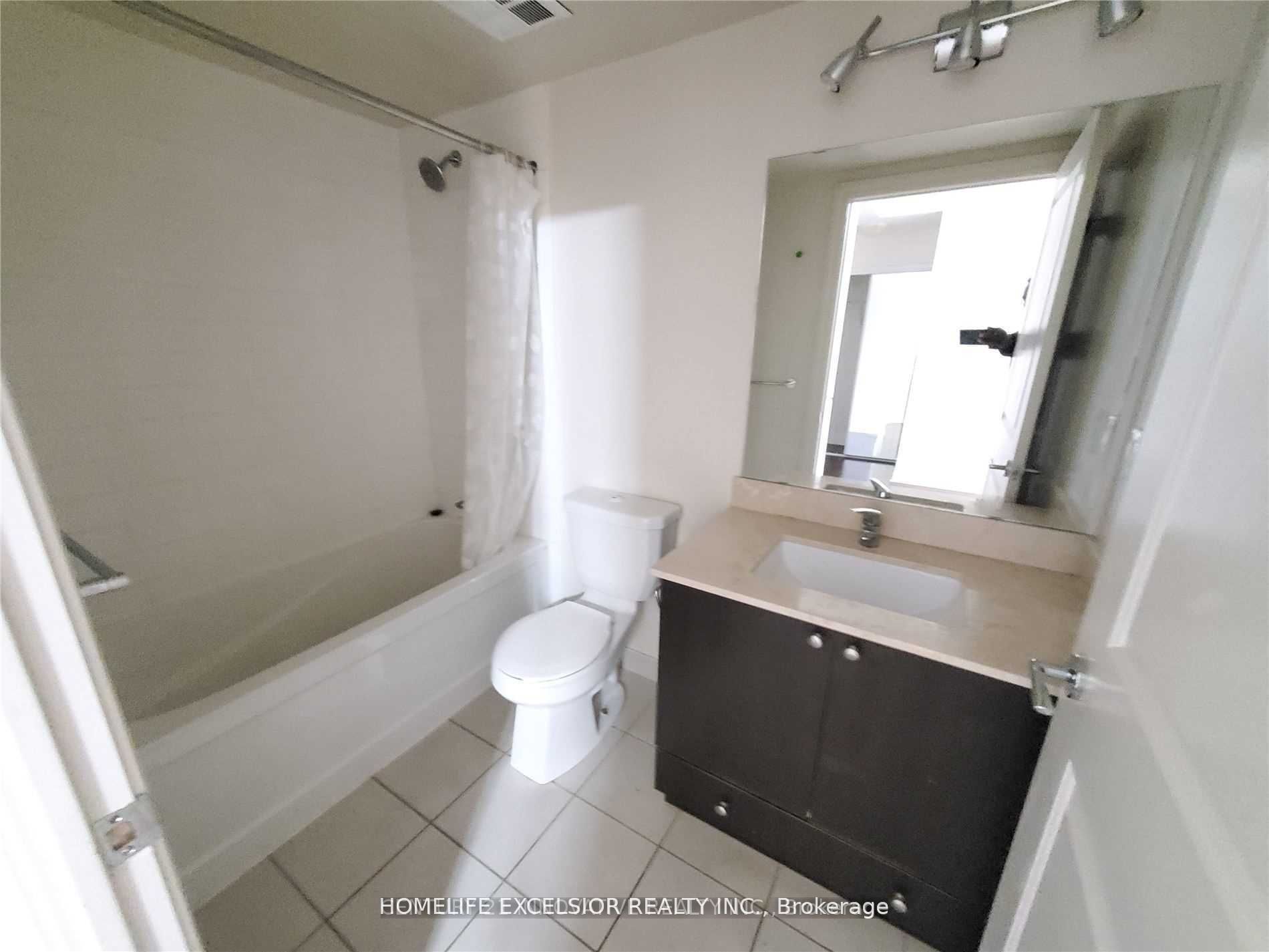 Unit 911 F - 8130 Birchmount Road, Markham 5