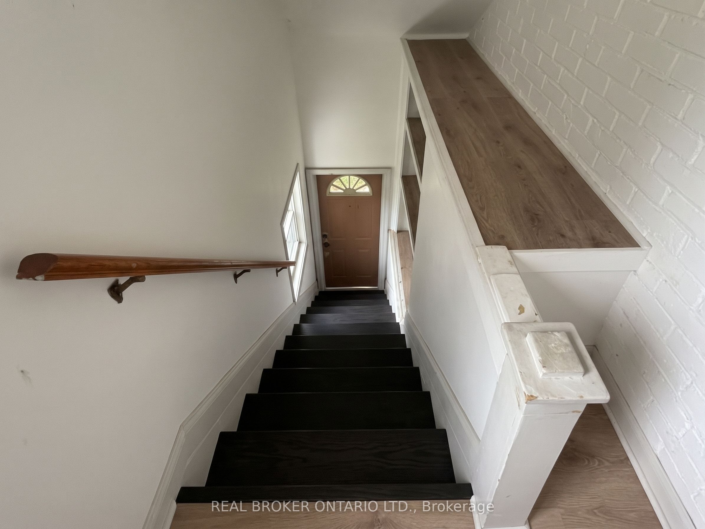 Unit Upper - 23 Second Street, New Tecumseth 2