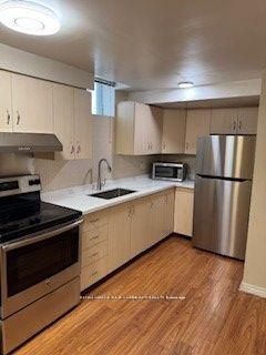 Unit Lower - 9 Coldstream Crescent, Richmond Hill 4