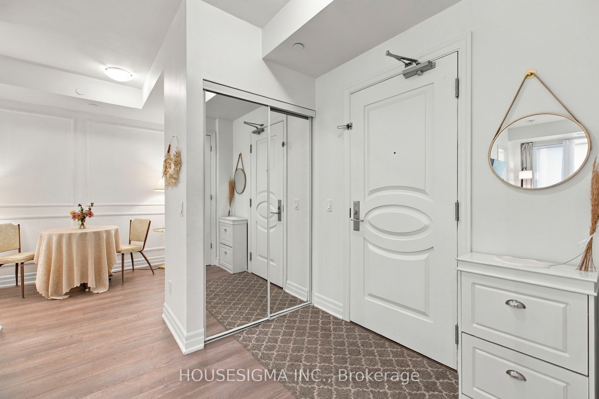 Unit 705 - 9085 Jane Street, Vaughan 4