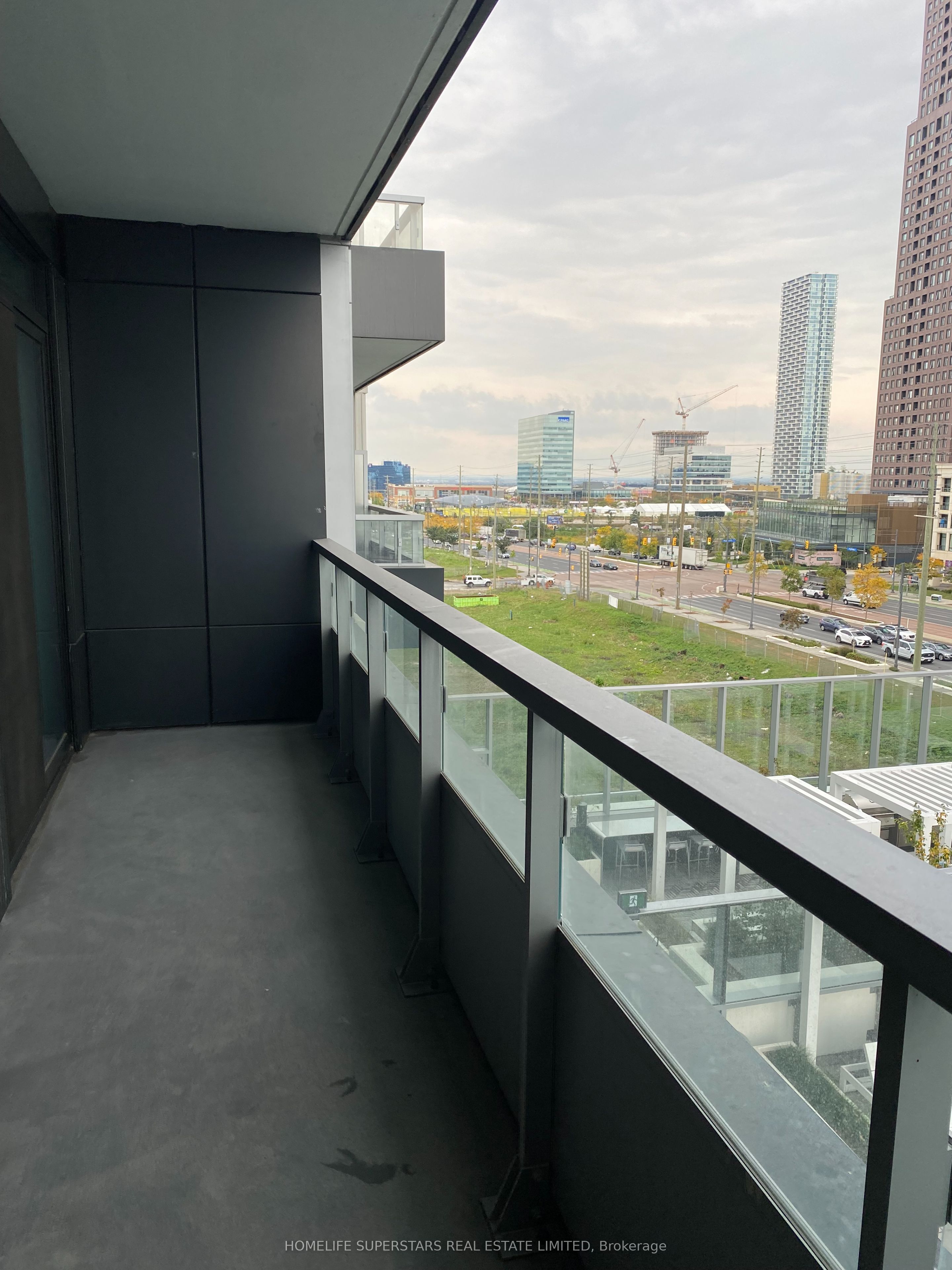 Unit 508 - 21 Meadowdale Road, Vaughan 3
