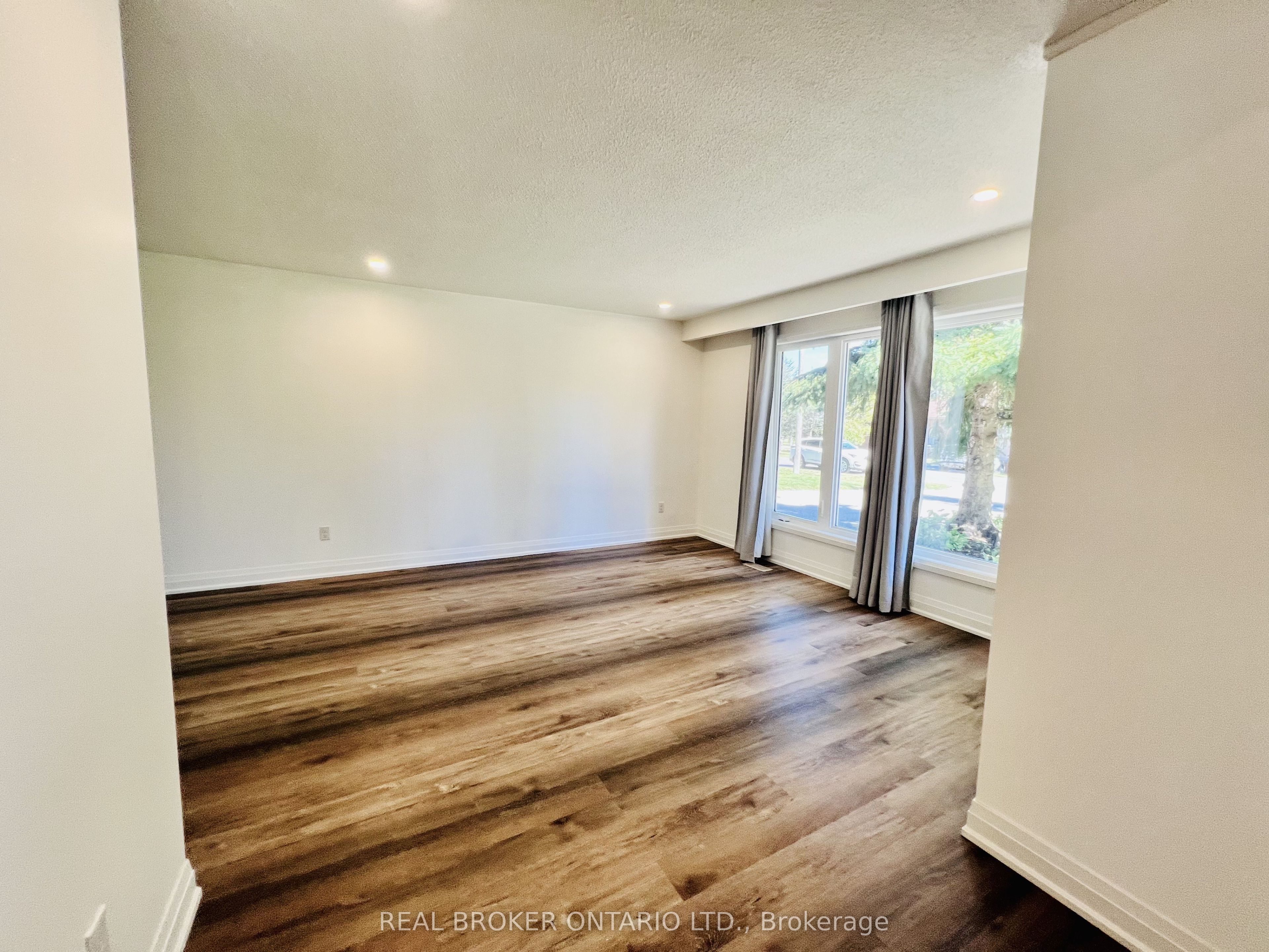 2154 Adullam Avenue, Innisfil 3