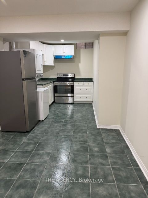 Unit Bsmt - 584 Doubletree Lane, Newmarket 2
