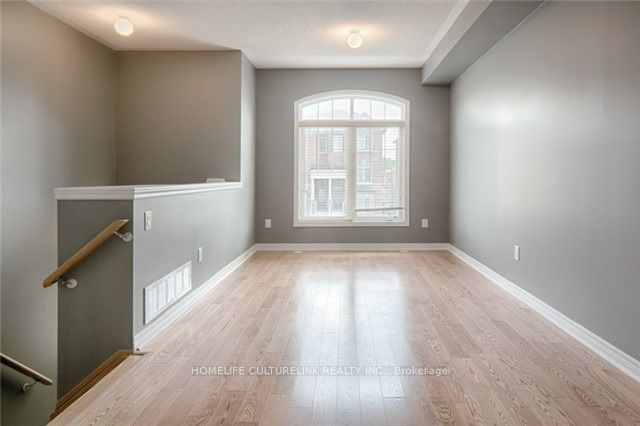 324 Delray Drive, Markham 2