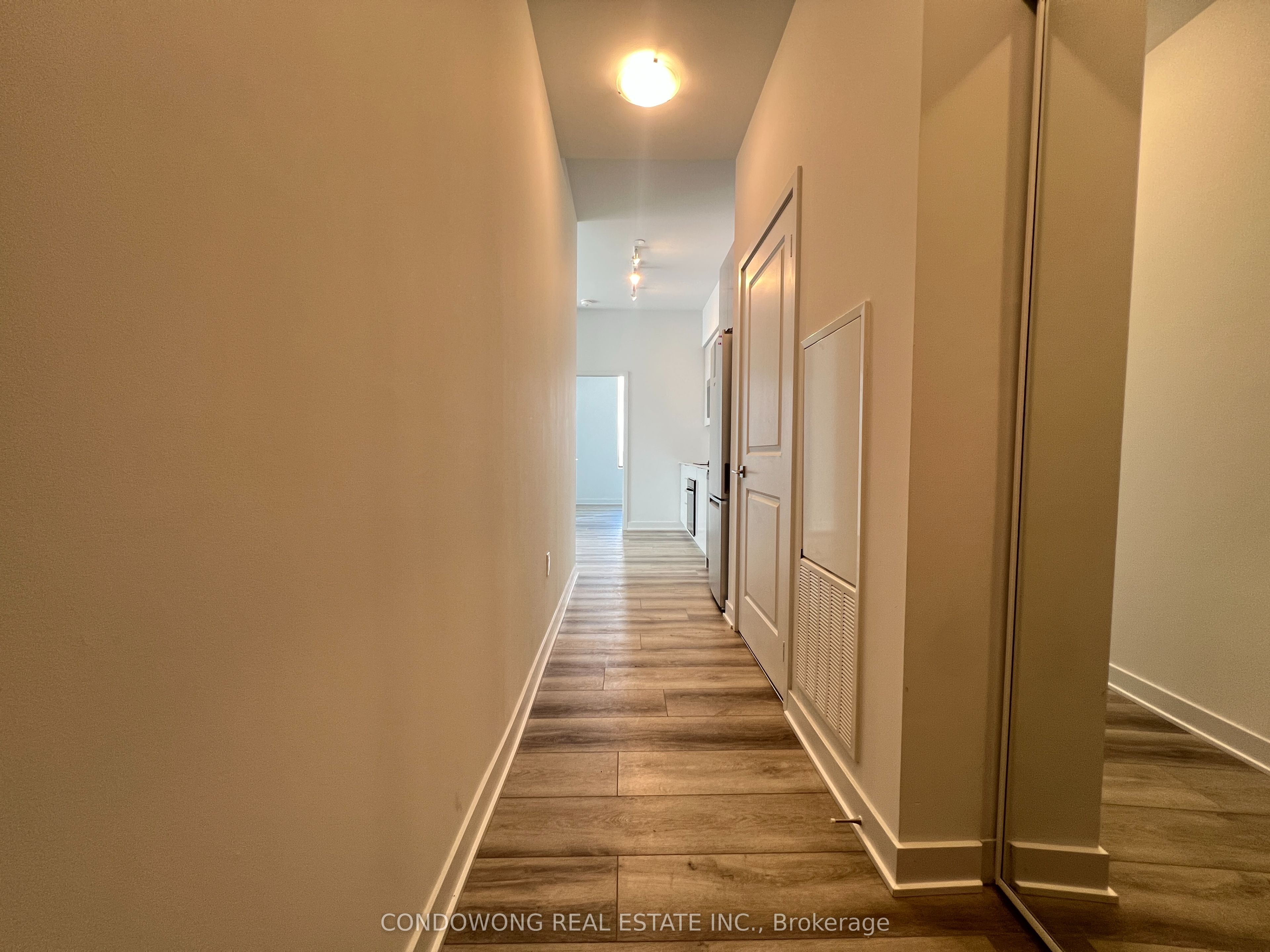 Unit 2001 - 2920 Highway 7, Vaughan 2