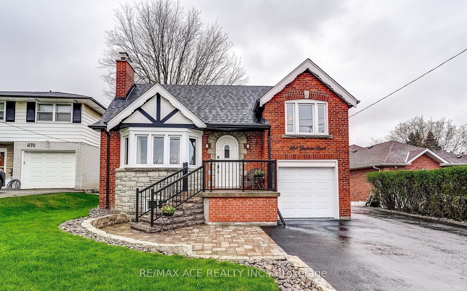 Unit Main - 664 Gorham Street, Newmarket 1