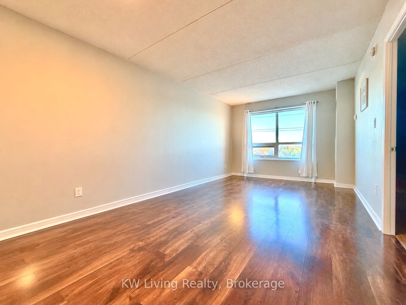 Unit 505 - 4600 Steeles Avenue E, Markham 3