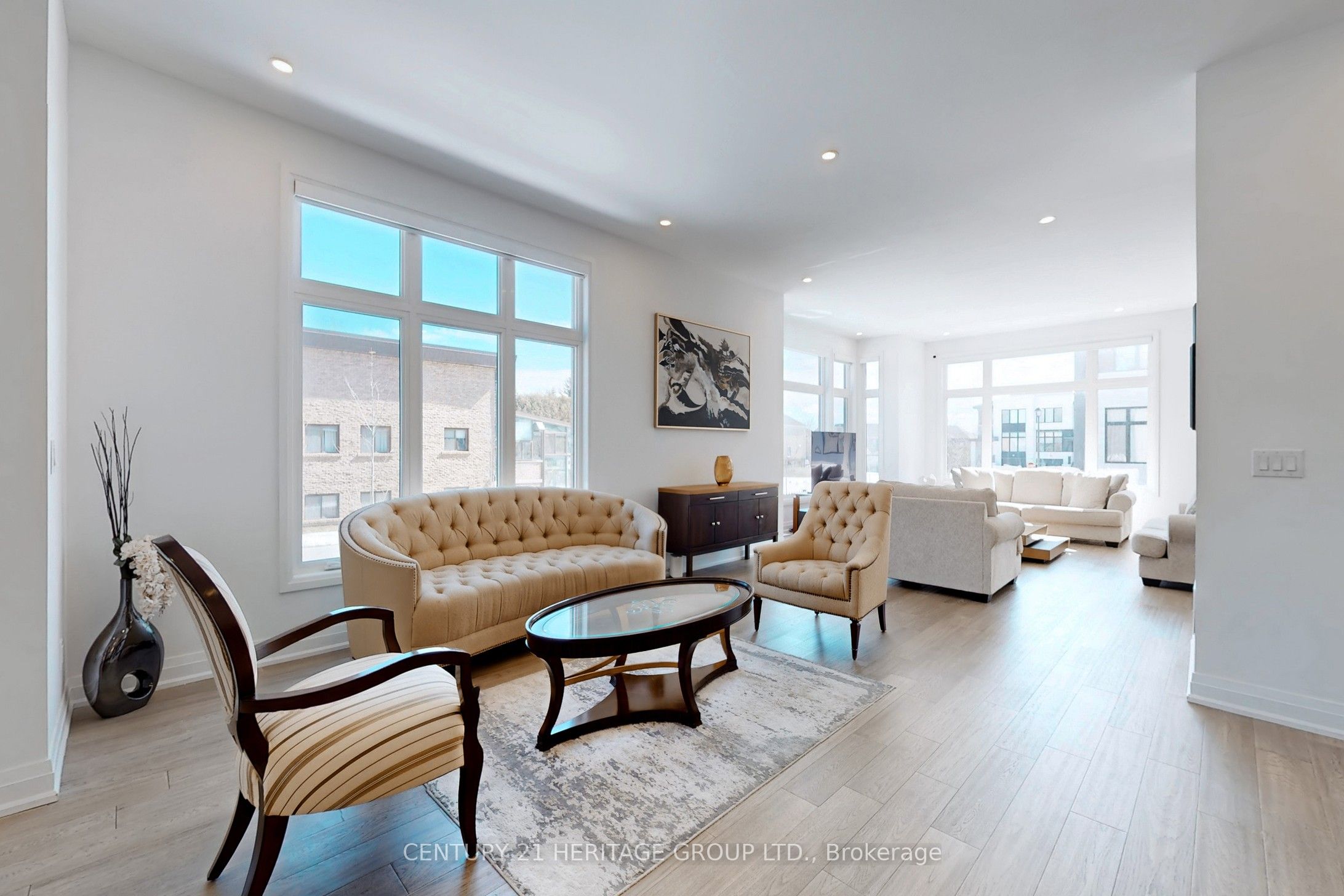 251 Oxford Street, Richmond Hill 2