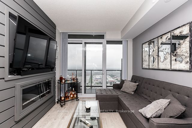 Unit LPH16 - 7895 Jane Street, Vaughan 3