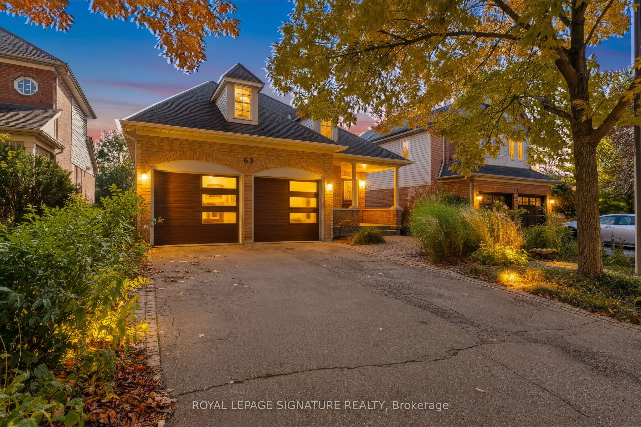 63 Woodroof Crescent, Aurora 1