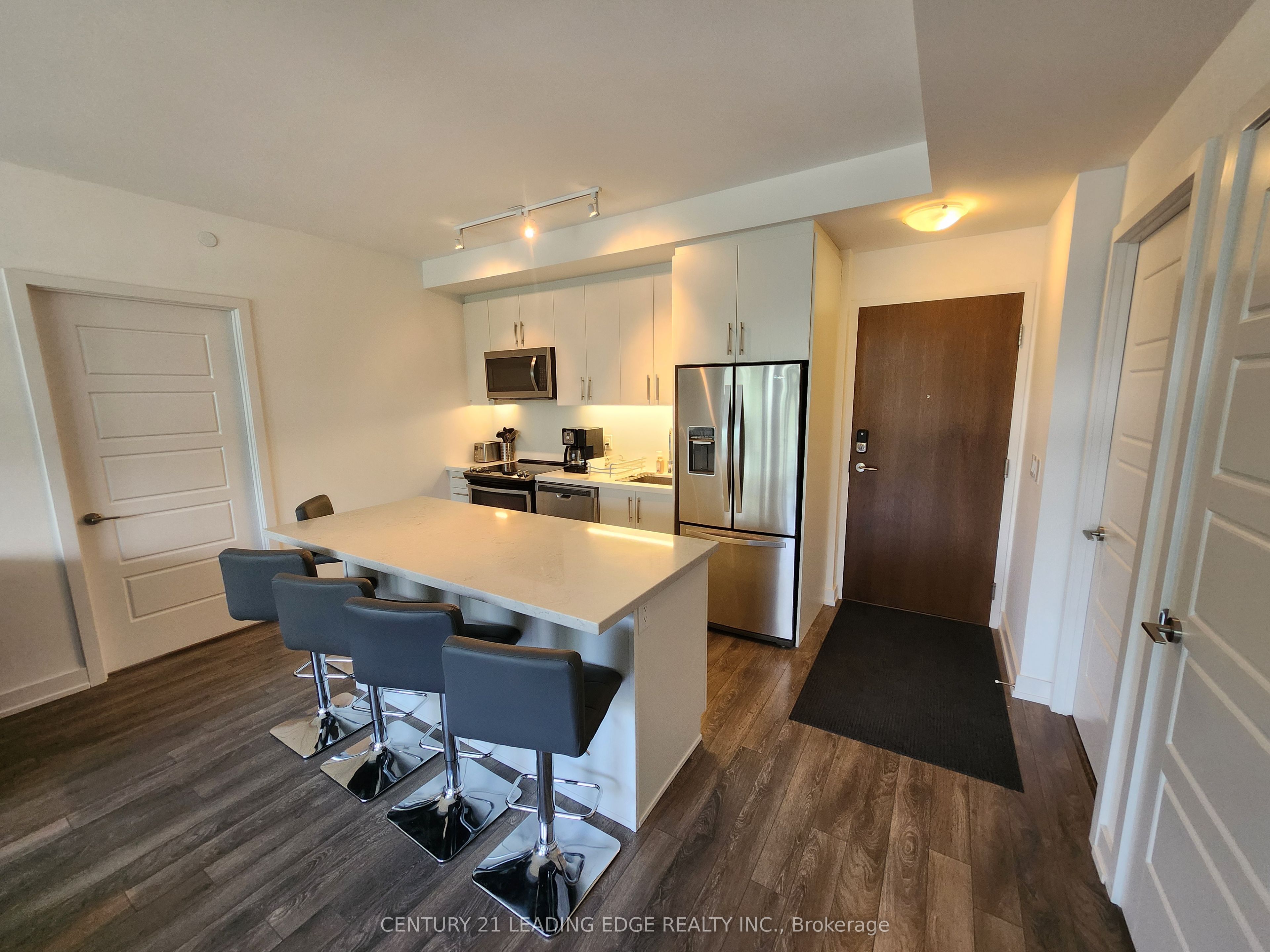 Unit 207 - 301 Sea Ray Avenue, Innisfil 5