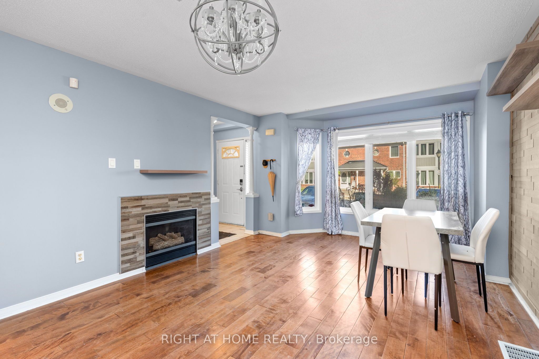 Unit 176 - 18 Clark Avenue W, Vaughan 4