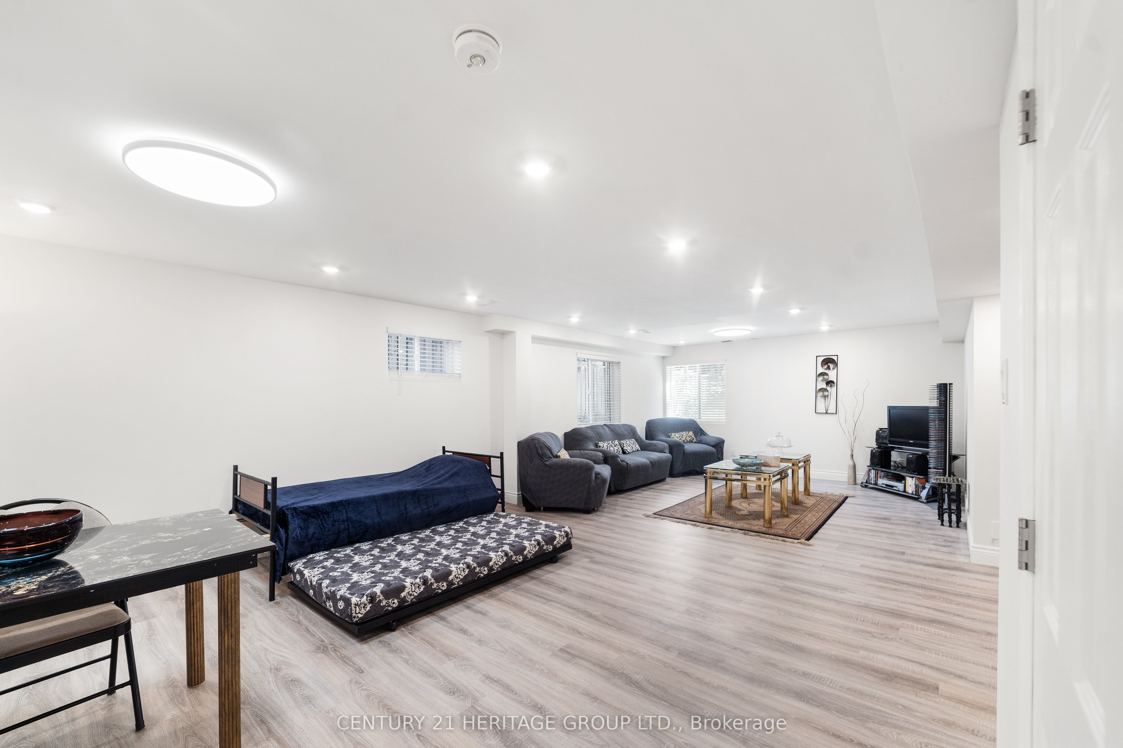 Unit Bsmnt - 47 Stollar Boulevard, Barrie 4