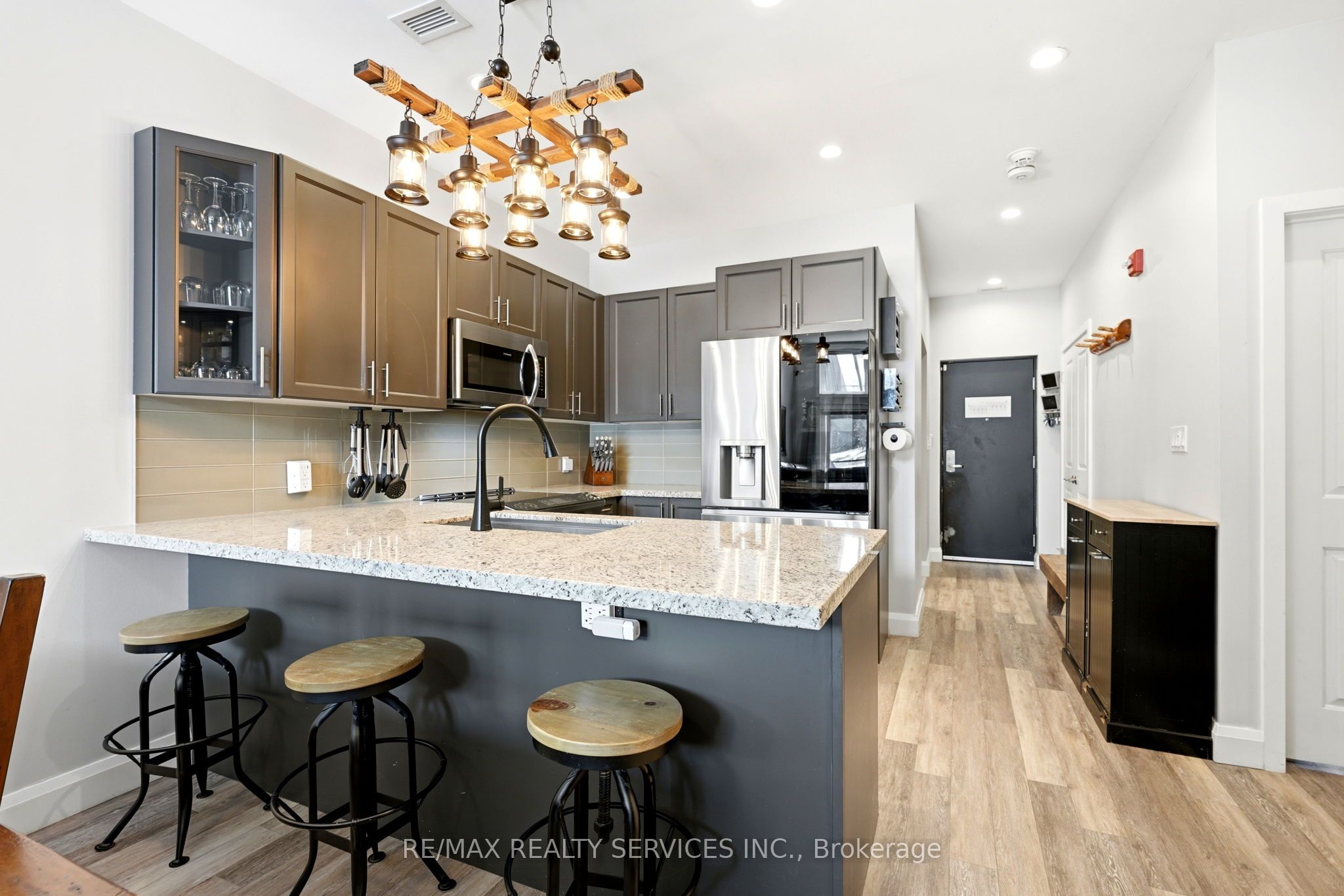 Unit 501 - 80 Horseshoe Boulevard, Oro-Medonte 4