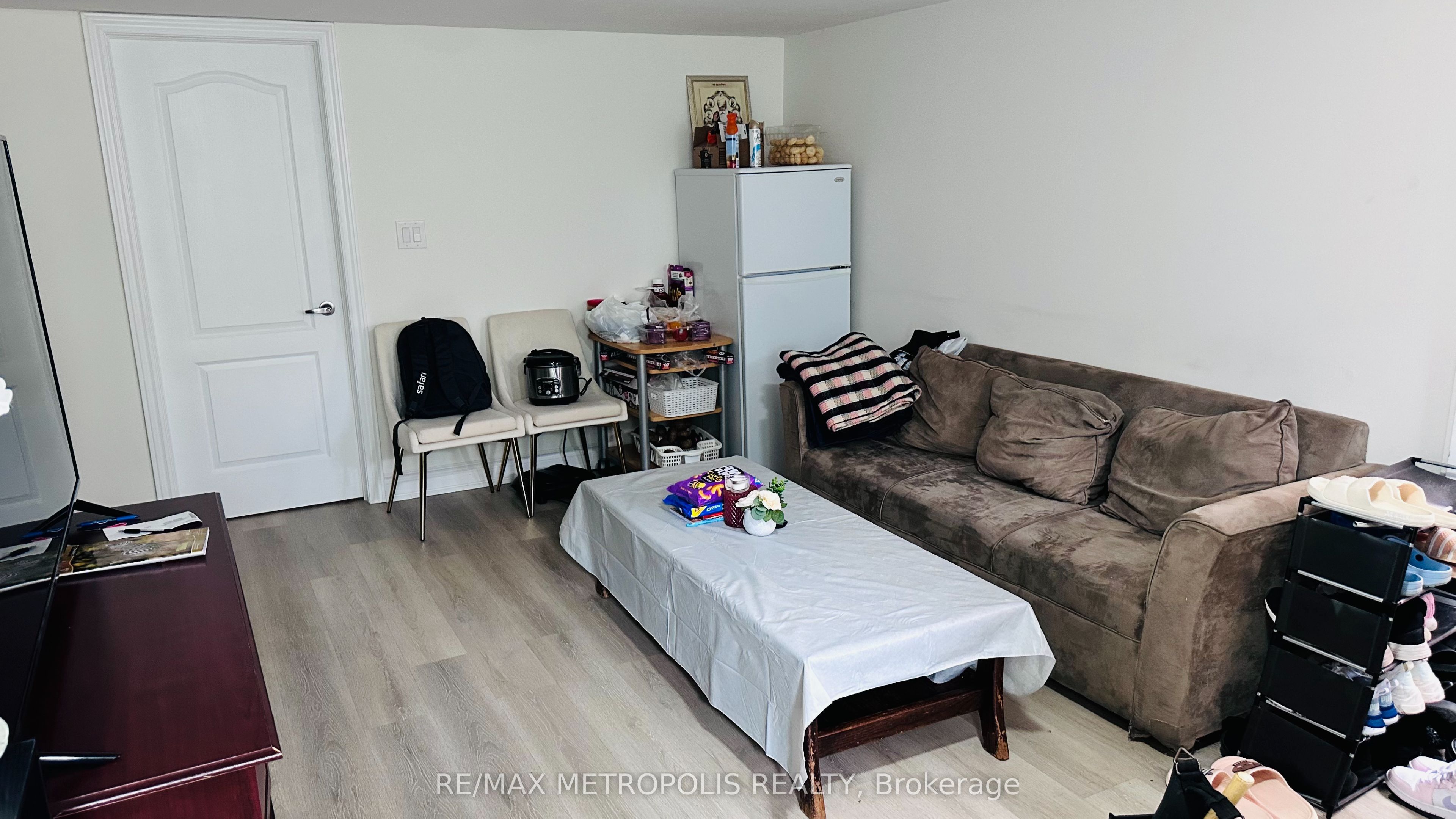 65 Gloria Street, Barrie 5
