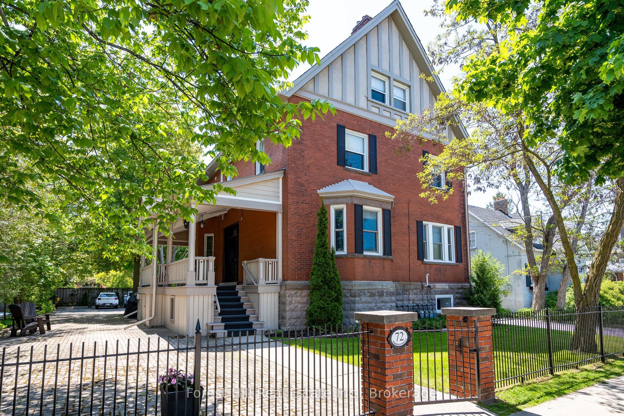 Unit 2 - 72 THIRD Street, Collingwood 1