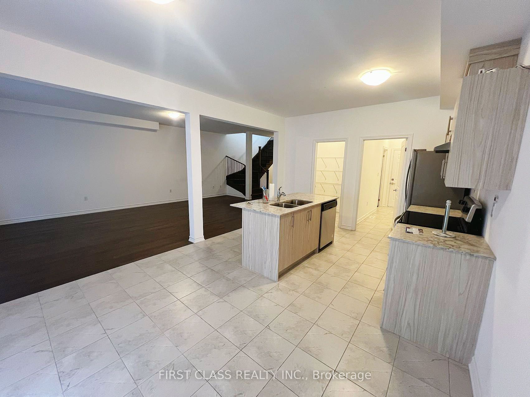 55 Wheatfield Road, Barrie 3