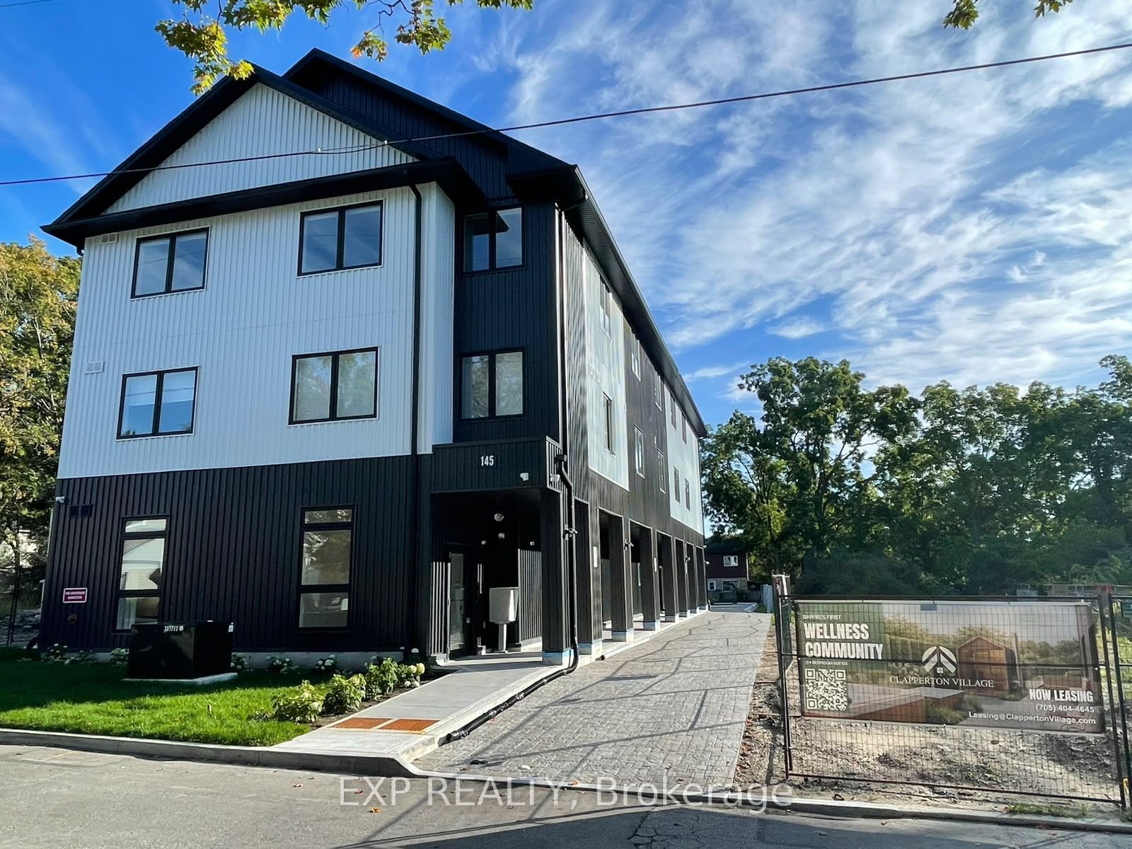 Unit 302 - 145 Clapperton Street, Barrie 3