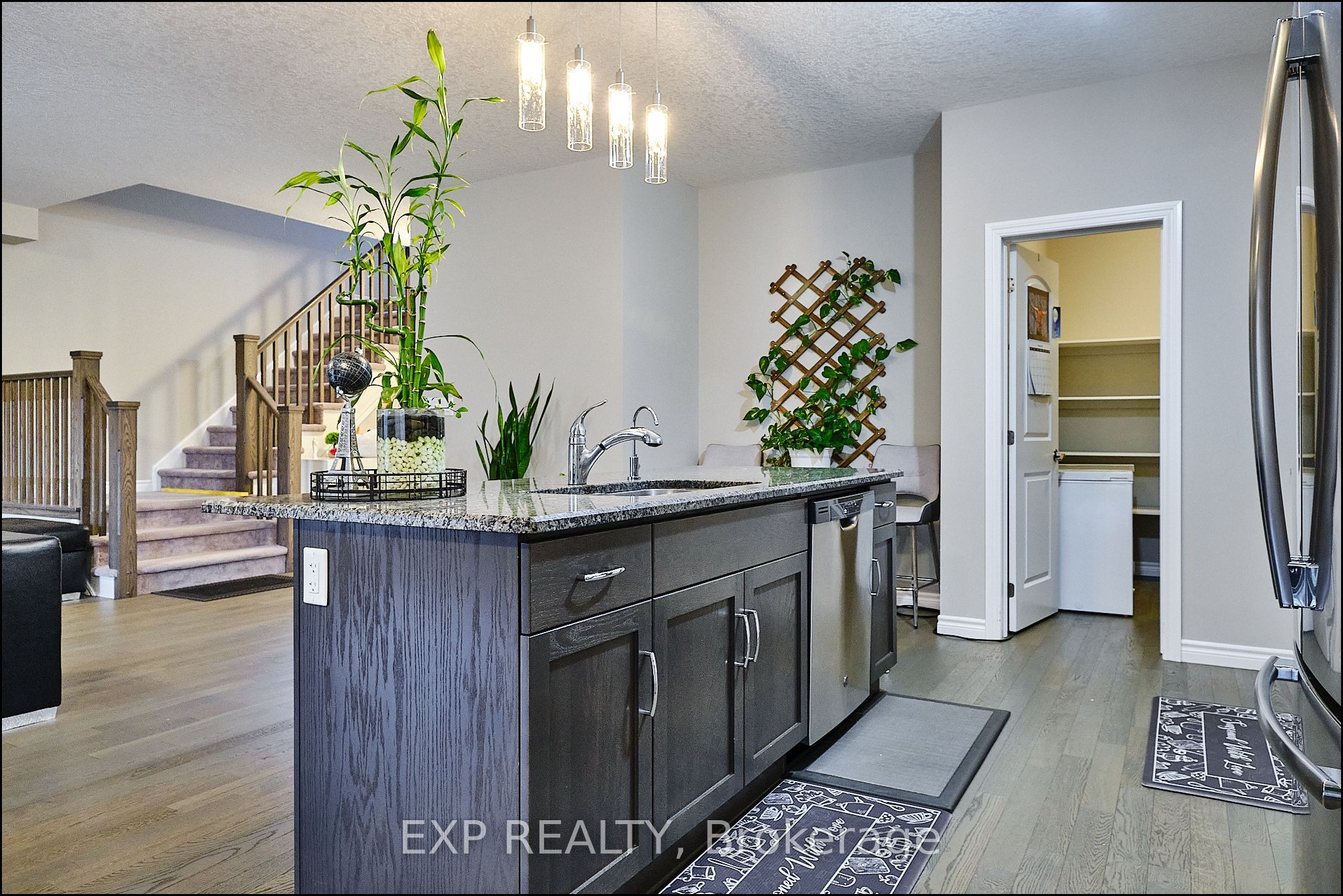 Unit Main - 967 Wright Drive, Midland 4