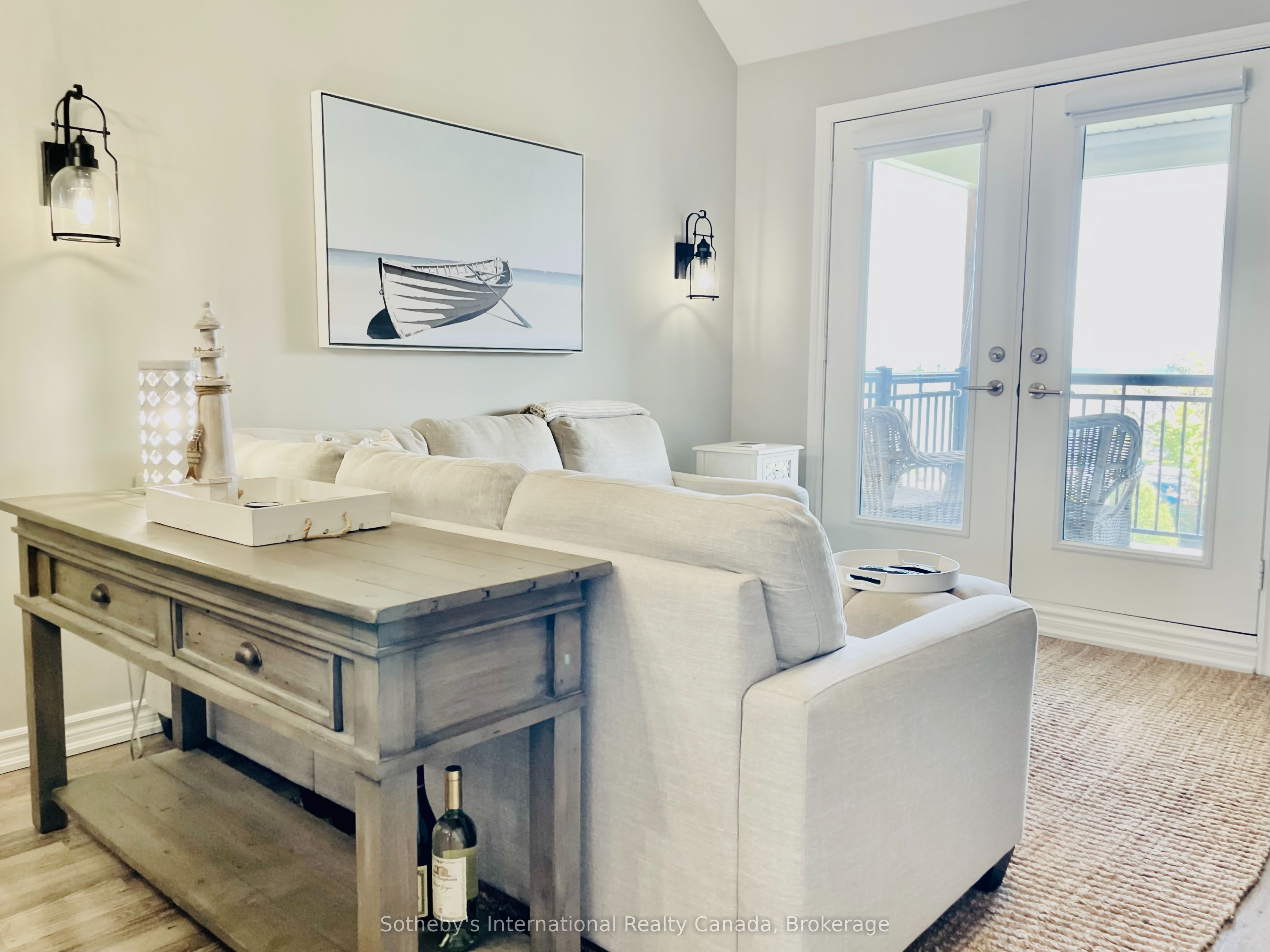 Unit 306 - 7 Anchorage Crescent, Collingwood 2