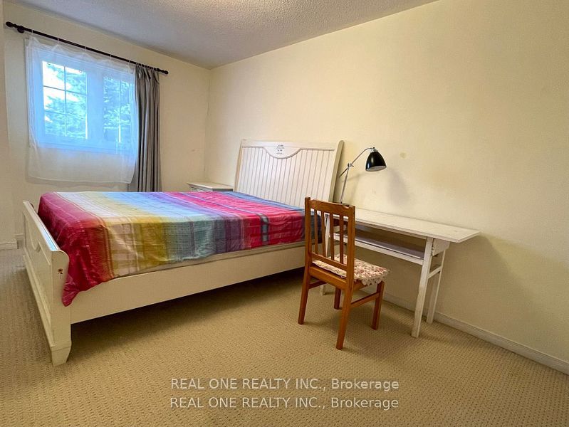 Unit Unit 2 - 1235 Blackburn Drive, Oakville 2