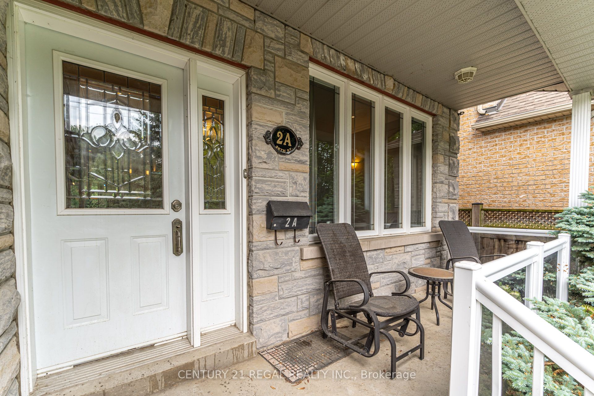 2A Twenty Eighth Street, Etobicoke 2