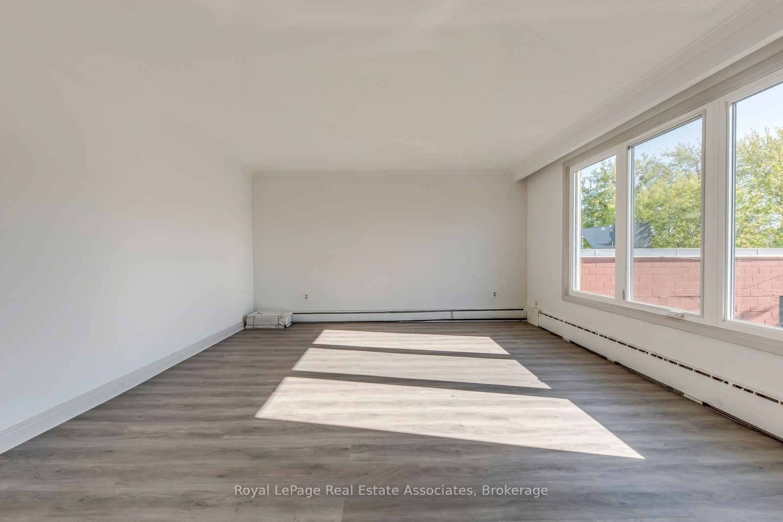 Unit 2 - 362 Royal York Road, Etobicoke 4