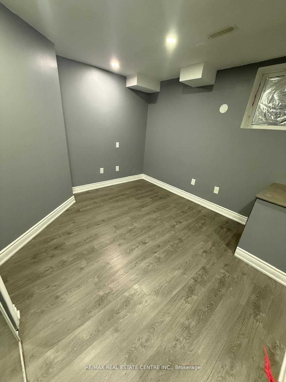 Unit BSMT - 22 Matterdale Avenue, Brampton 5