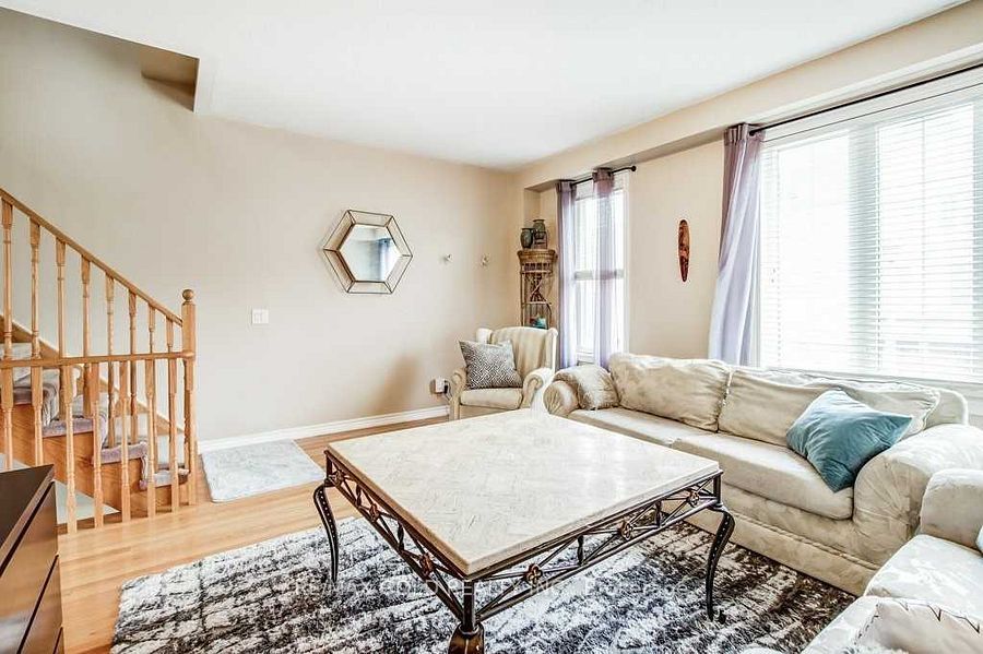 6 Cailiff Street, Brampton 4