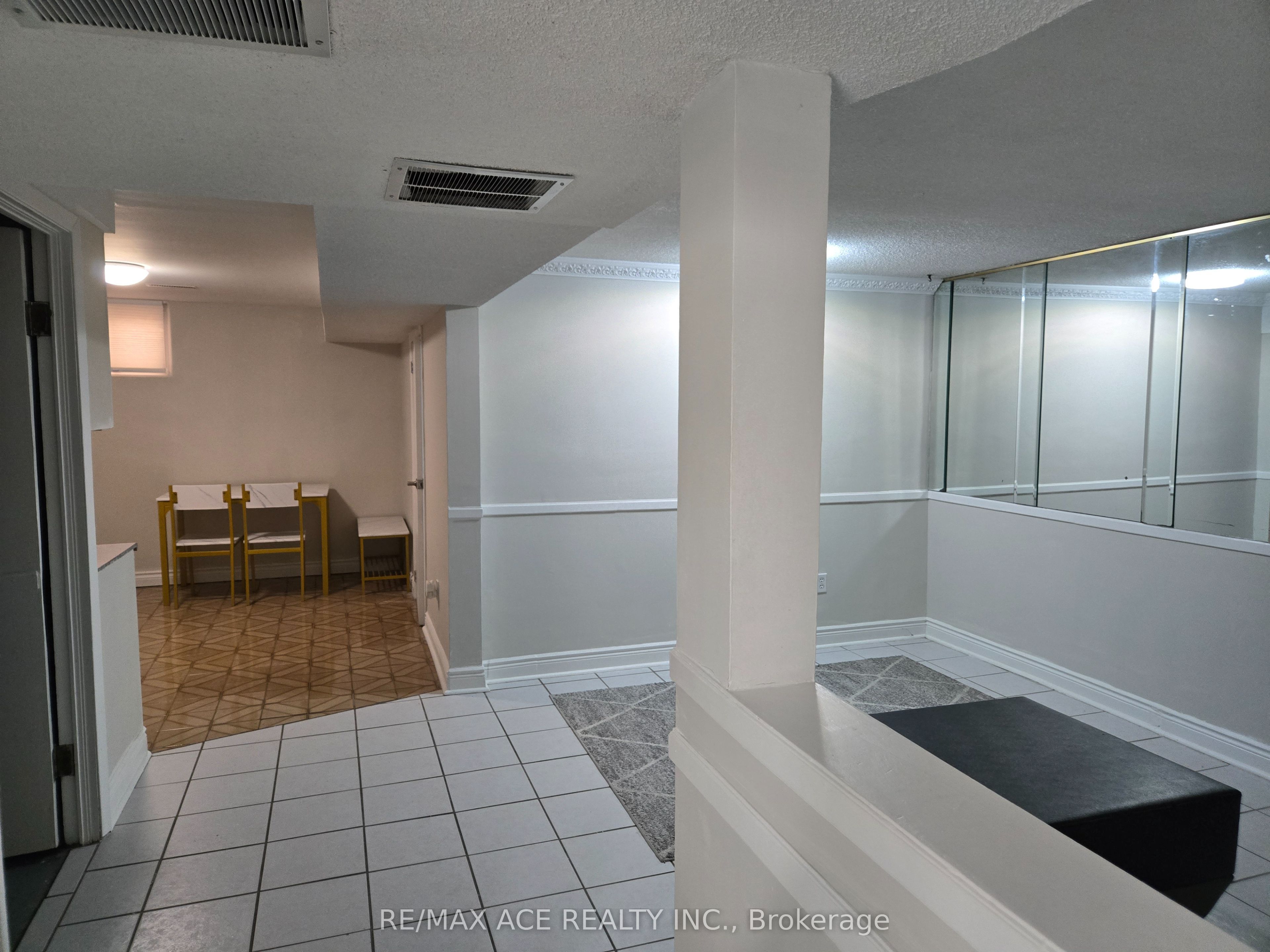 Unit Bsmt - 65 Dellbrook Crescent, North York 3