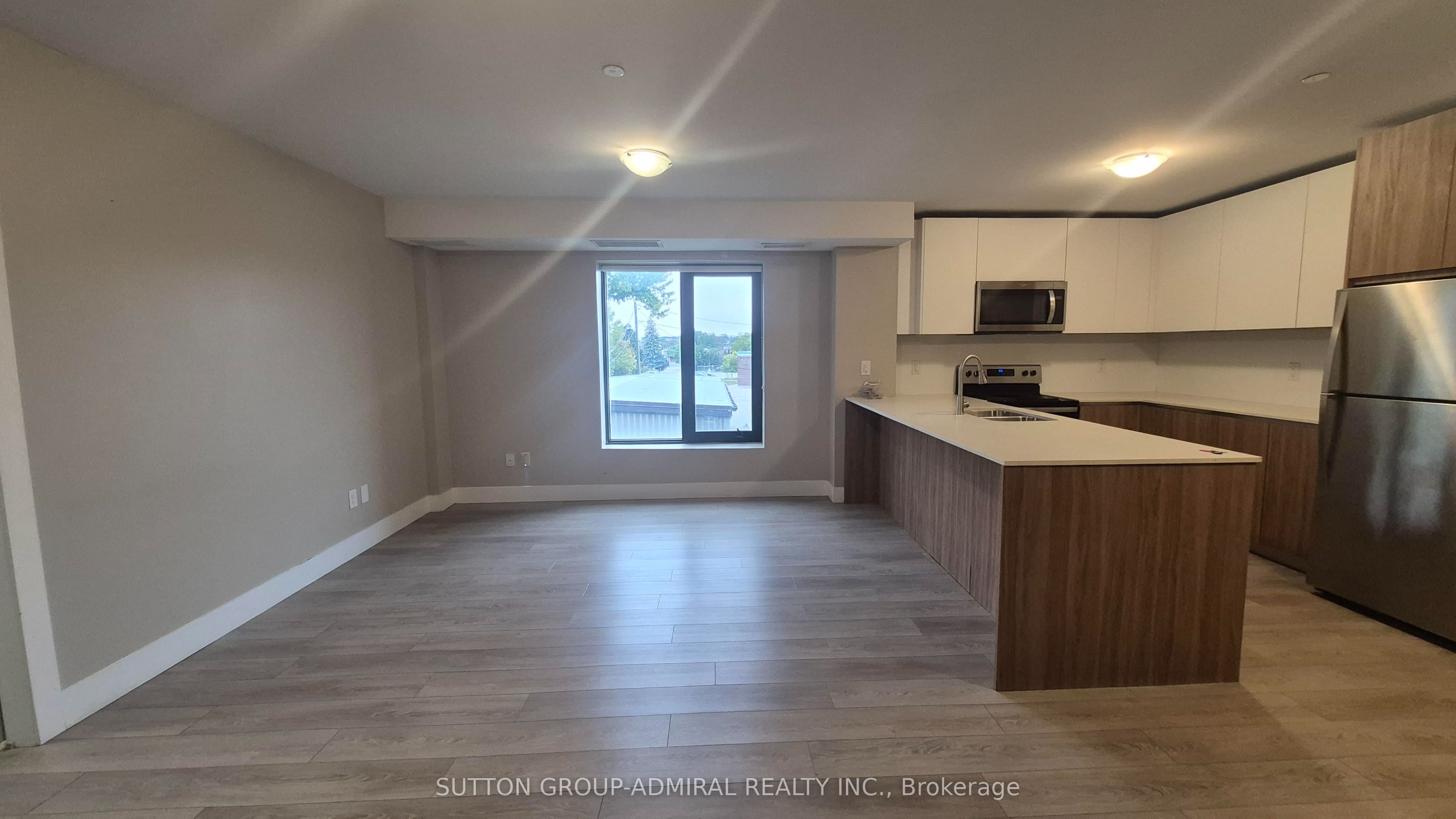 Unit 202 - 293 Viewmount Avenue, North York 2