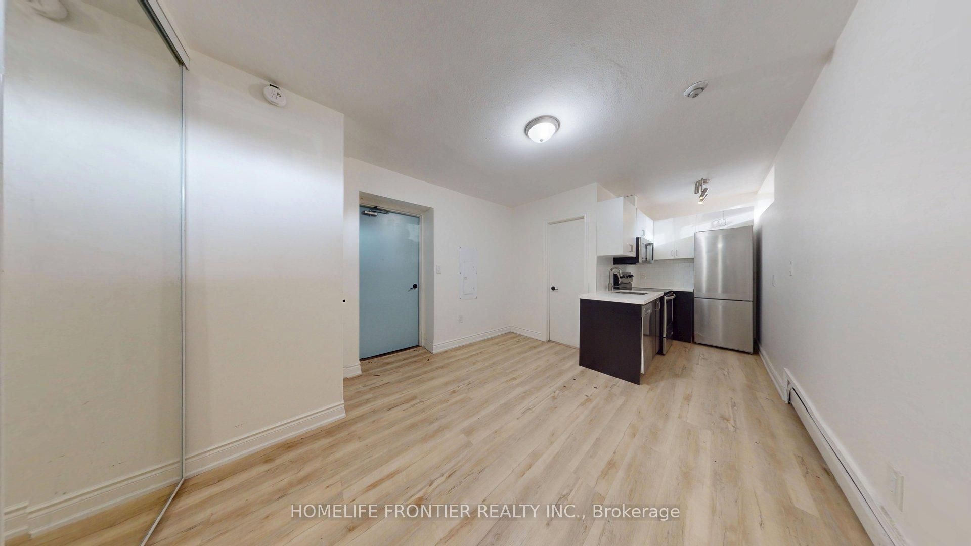 Unit 101 - 291 Scarlett Road, Toronto 5
