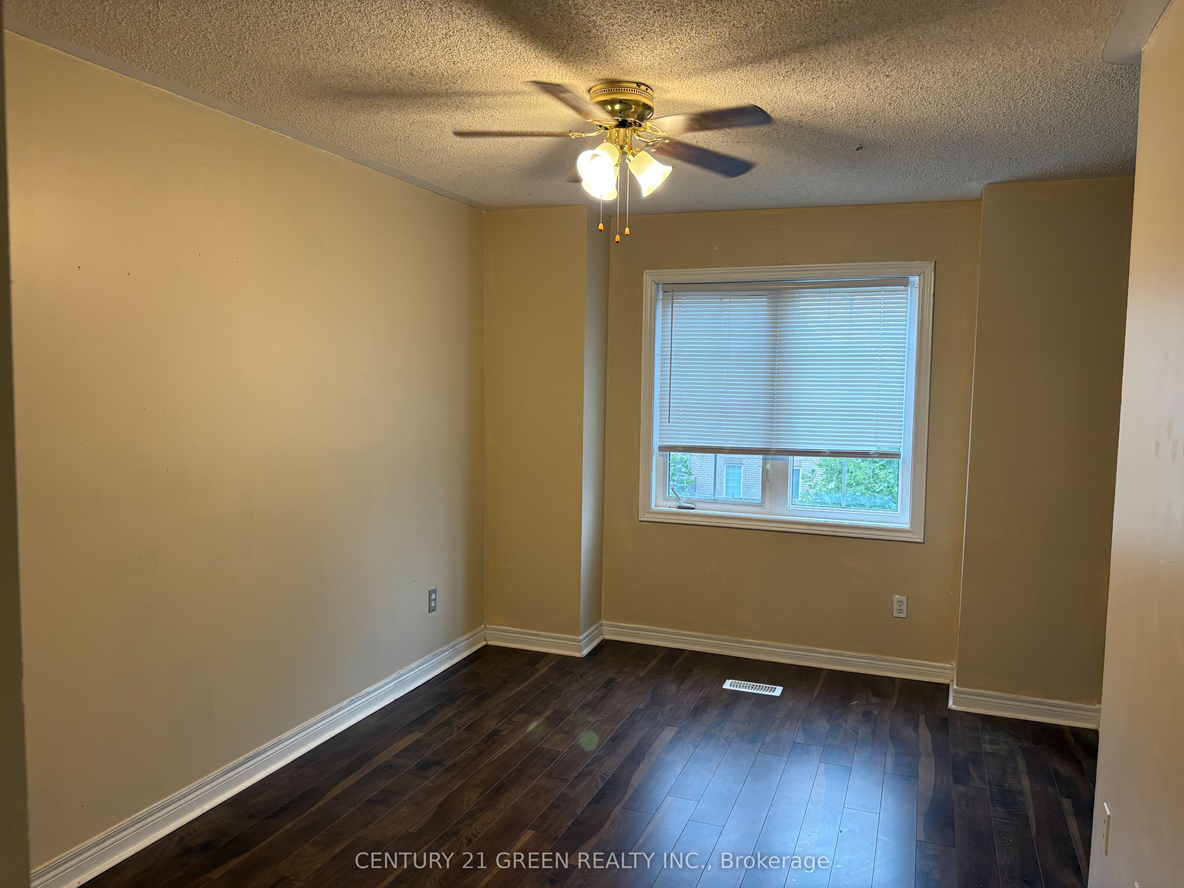 Unit Upper - 598 Dolly Bird Lane, Mississauga 5