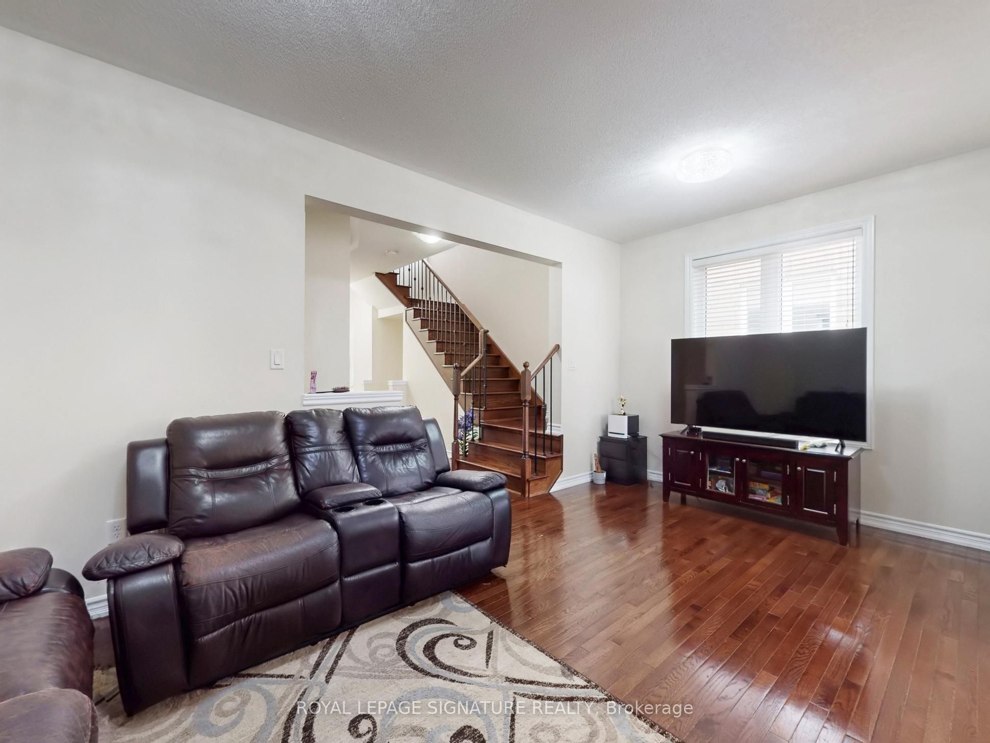 30 Walbrook Road, Brampton 5