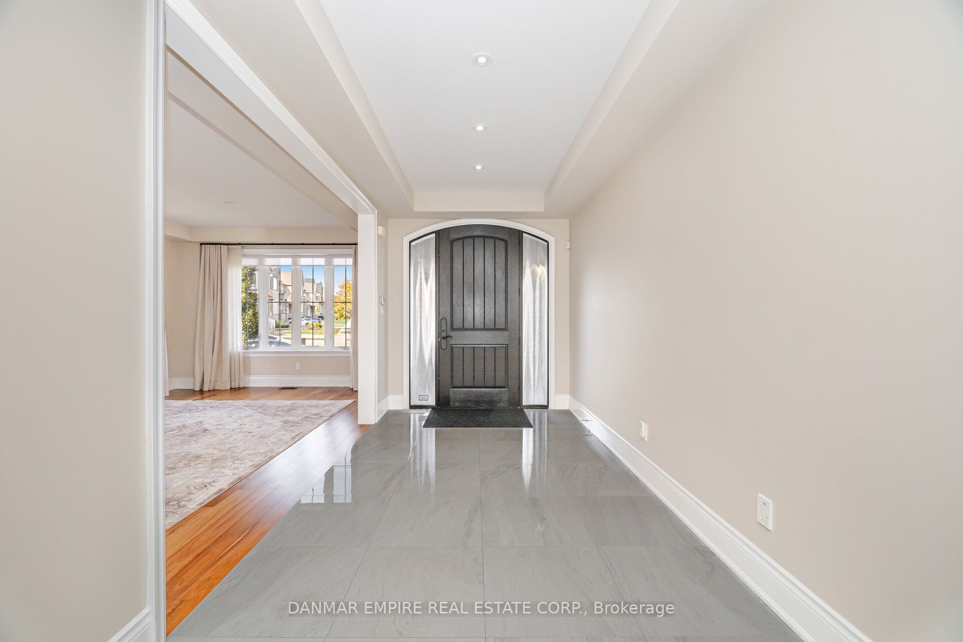 2118 Vineland Crescent, Oakville 5