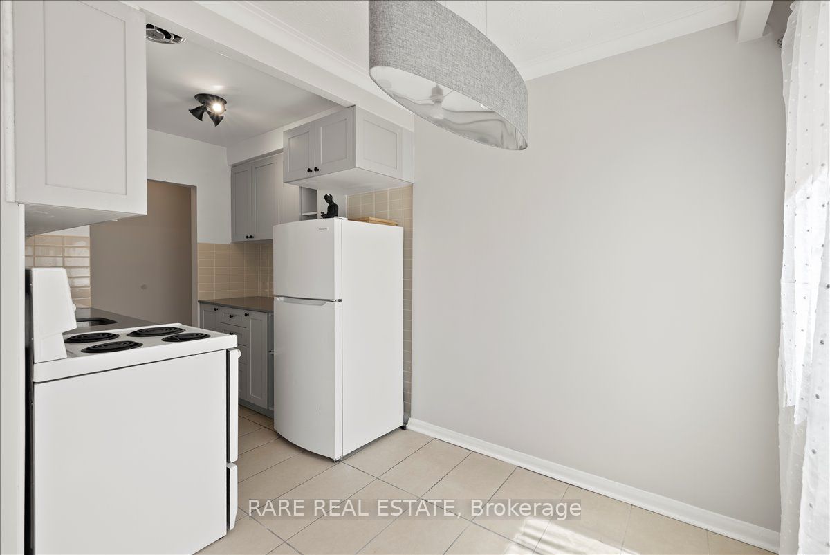 Unit 4 - 2 Twenty First Street, Etobicoke 5