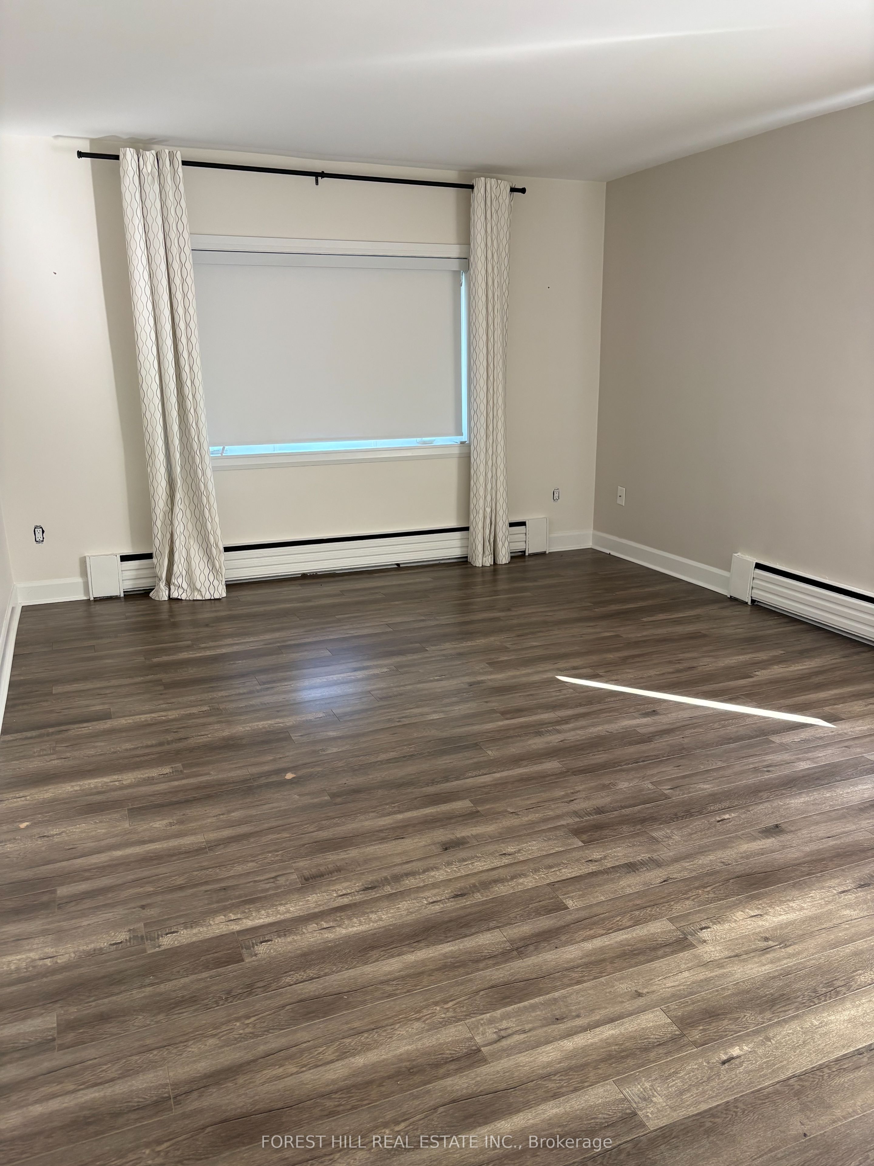 Unit 5 - 8 Victoria Street, Etobicoke 5