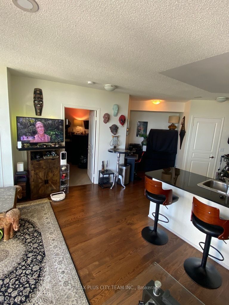 Unit 1108 - 15 Legion Road, Etobicoke 3