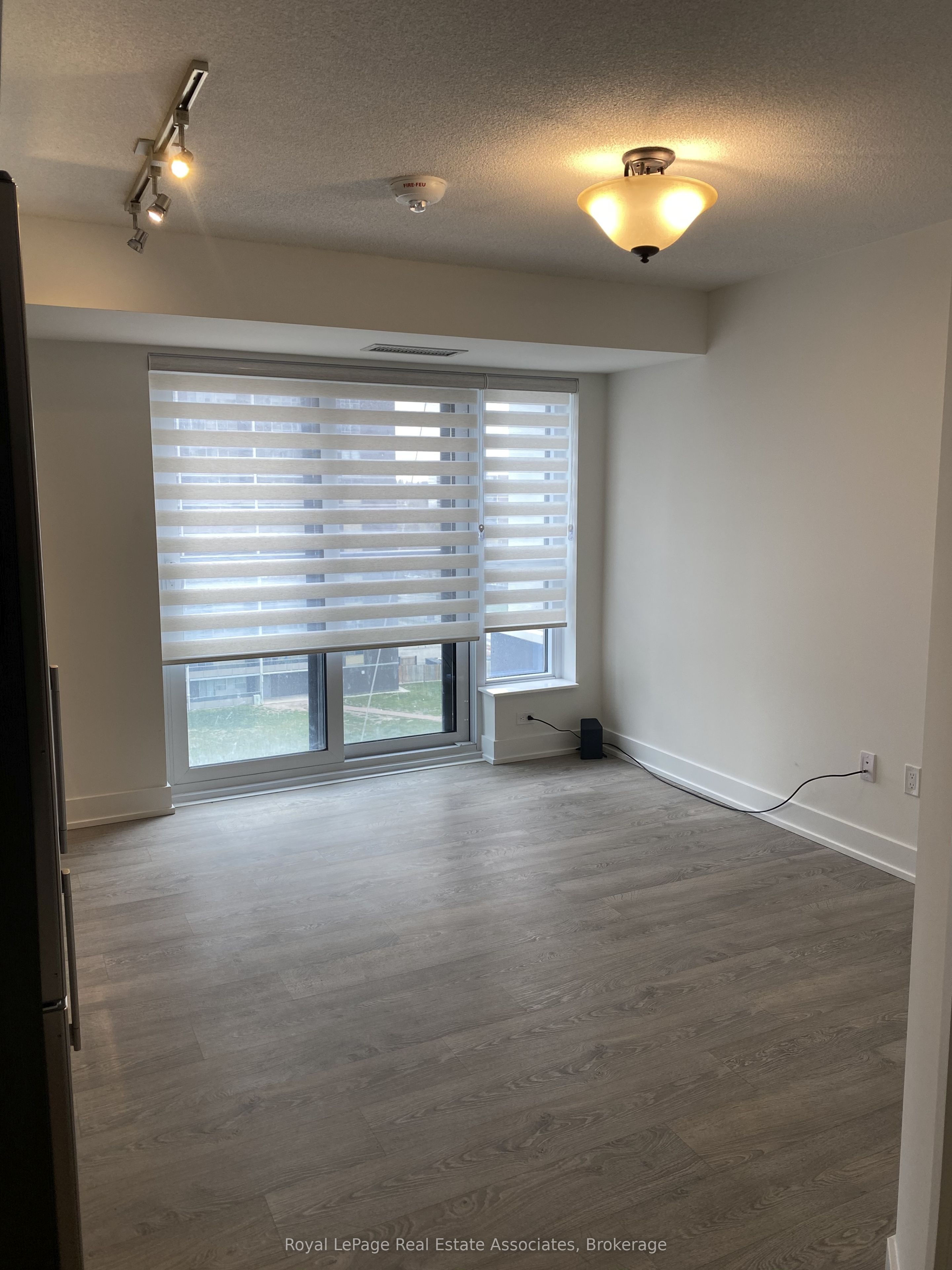 Unit 603 - 7 Mabelle Avenue, Etobicoke 2