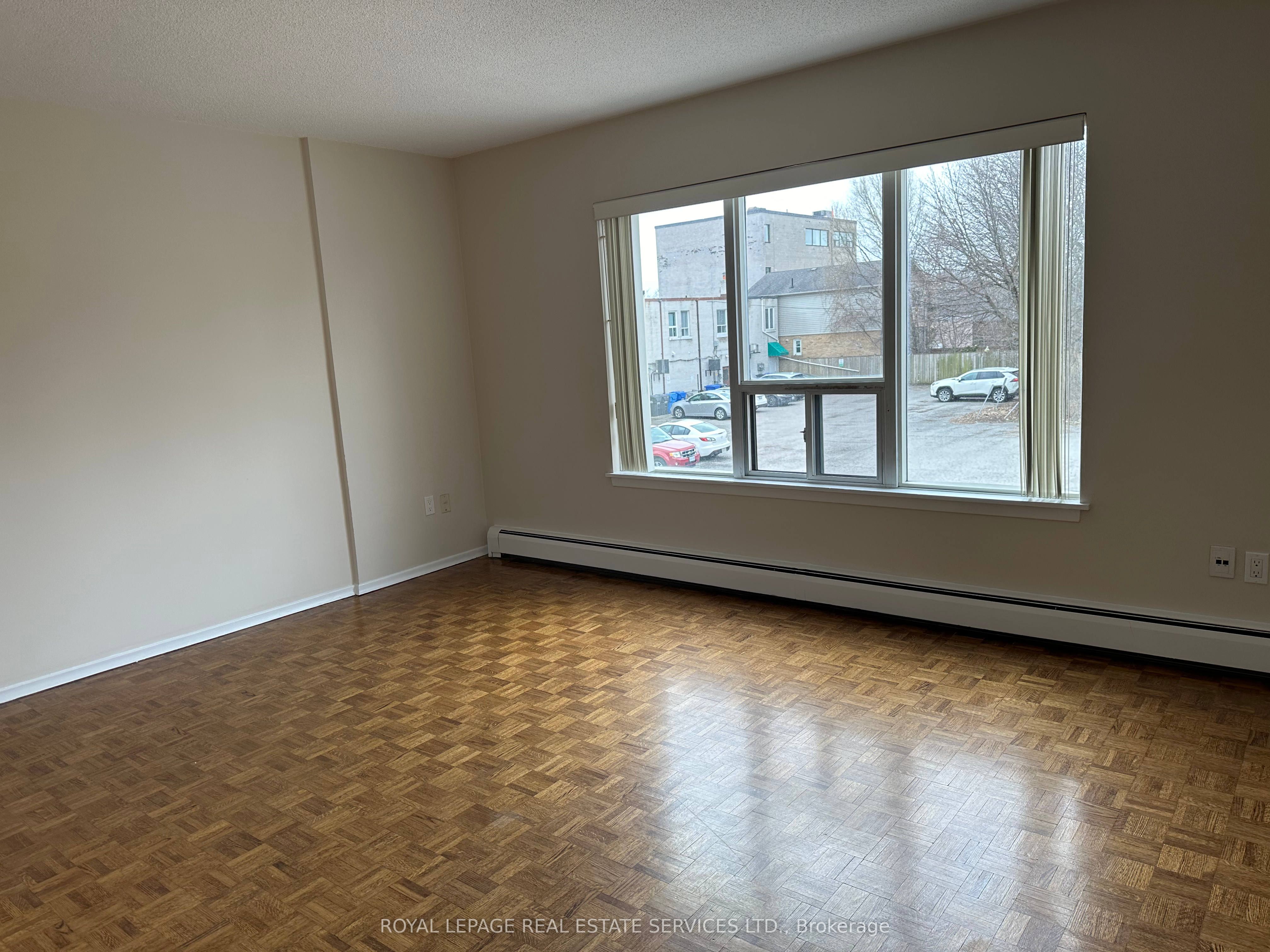 Unit 2 - 7 Mohawk Avenue, Mississauga 2