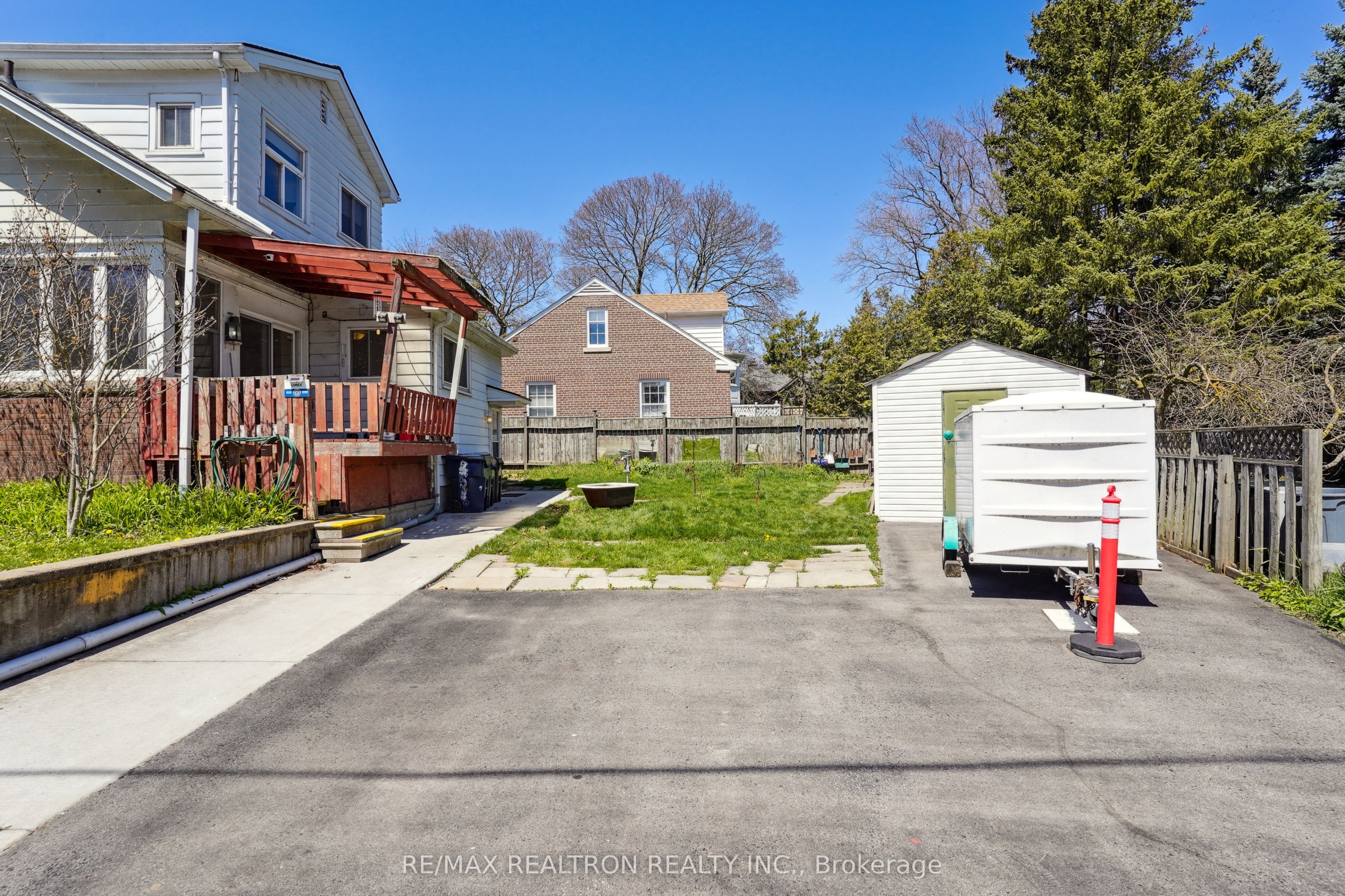 Unit Lower Level - 2585 Lake Shore Boulevard W, Etobicoke 4