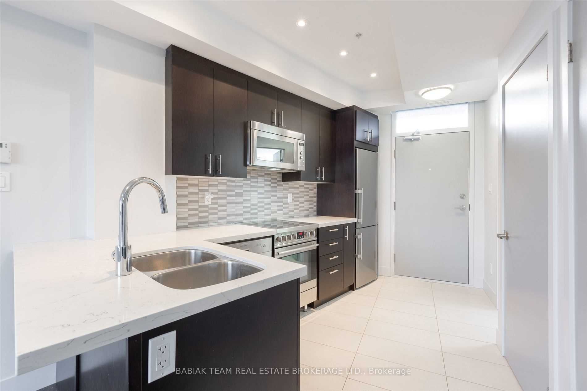 Unit 303 - 332 High Park Avenue, Toronto 4