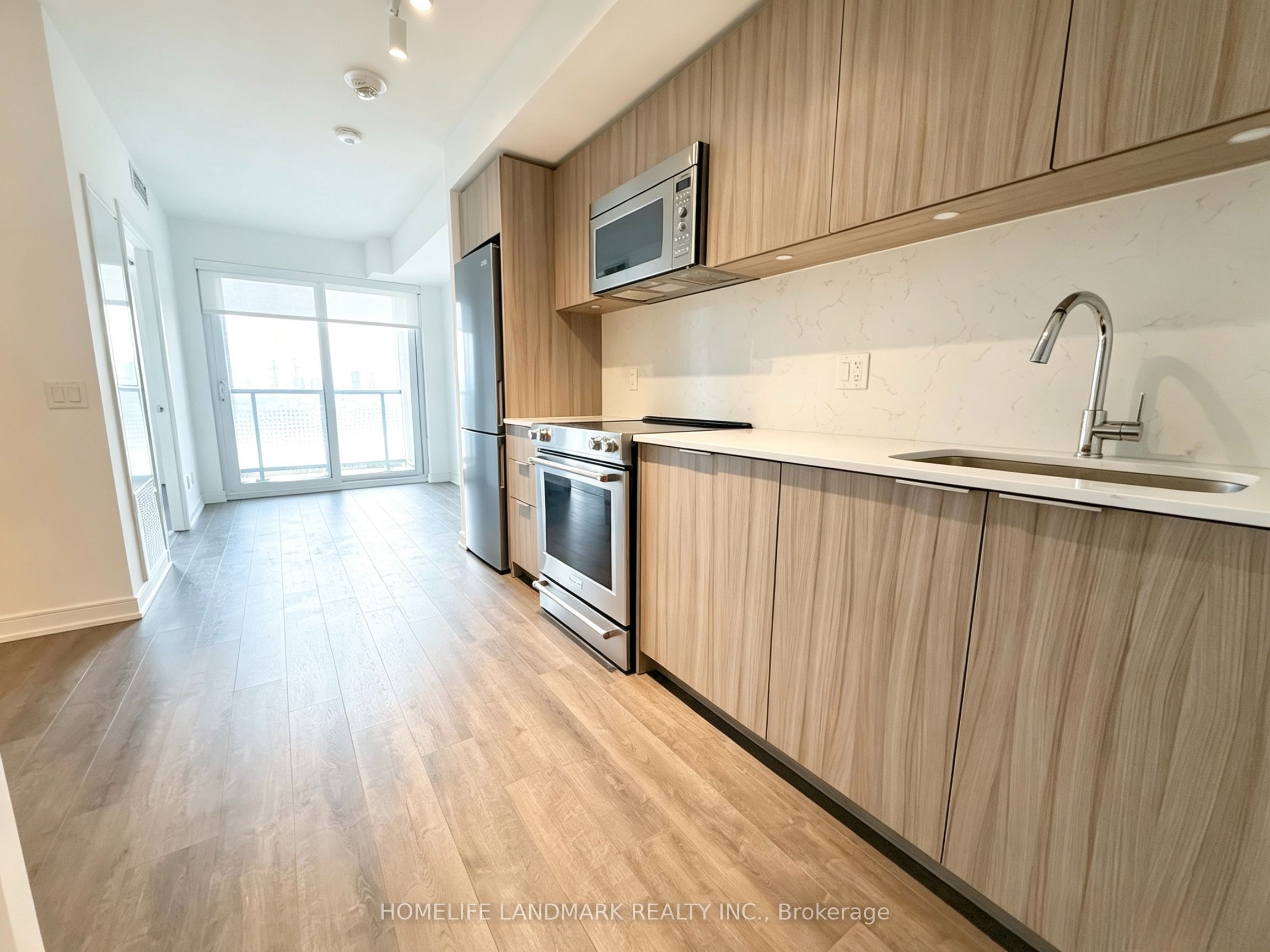 Unit 312 - 30 Samuel Wood Way, Etobicoke 3