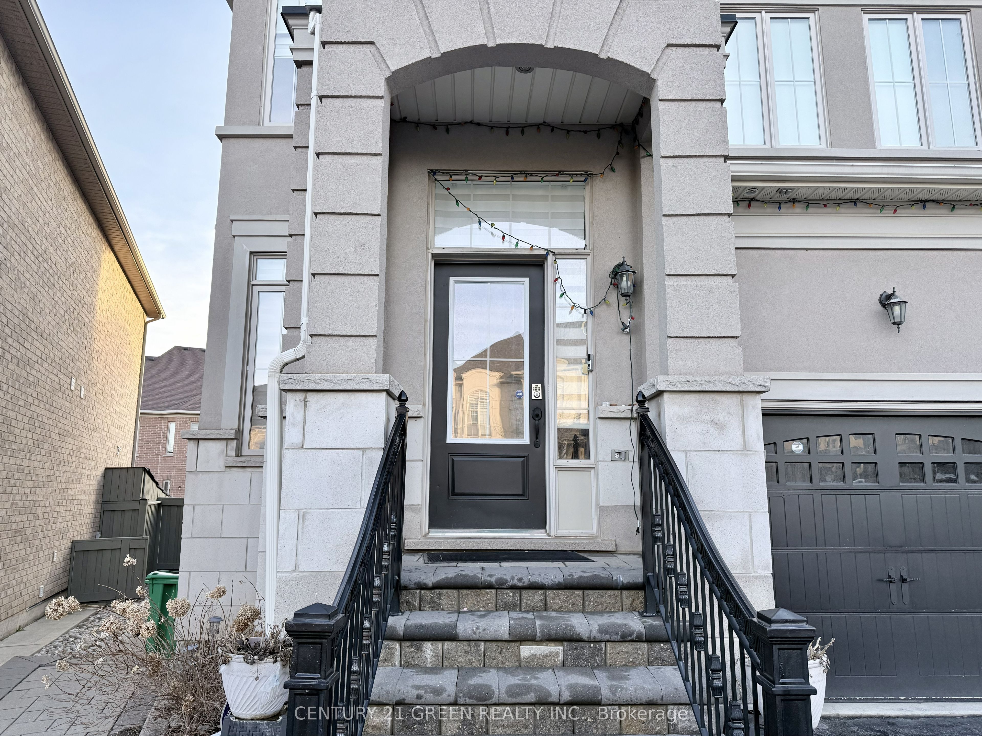 Unit Upper - 43 Black Diamond Crescent, Brampton 3