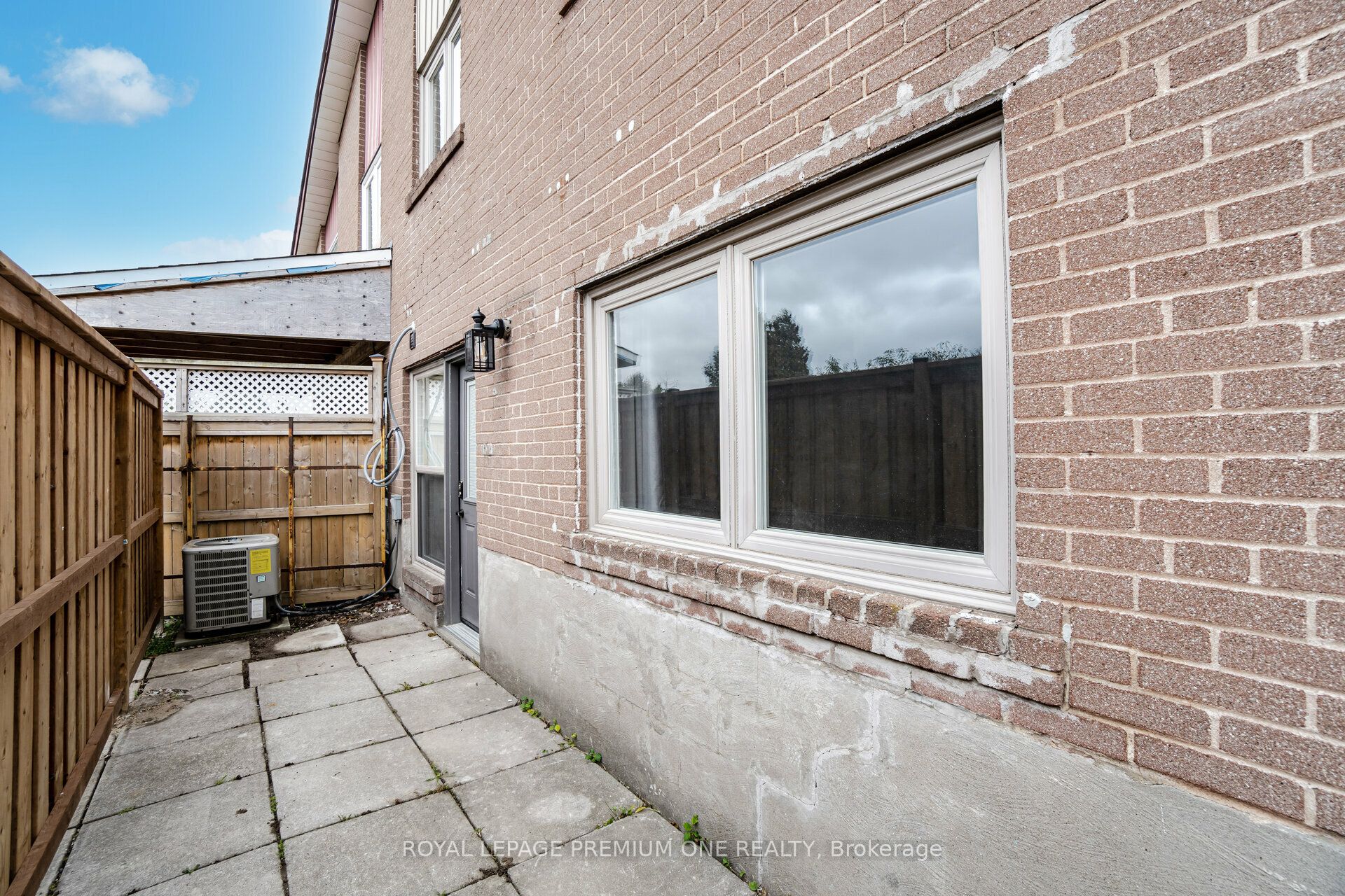 49 Gulfstream Road E, North York 4